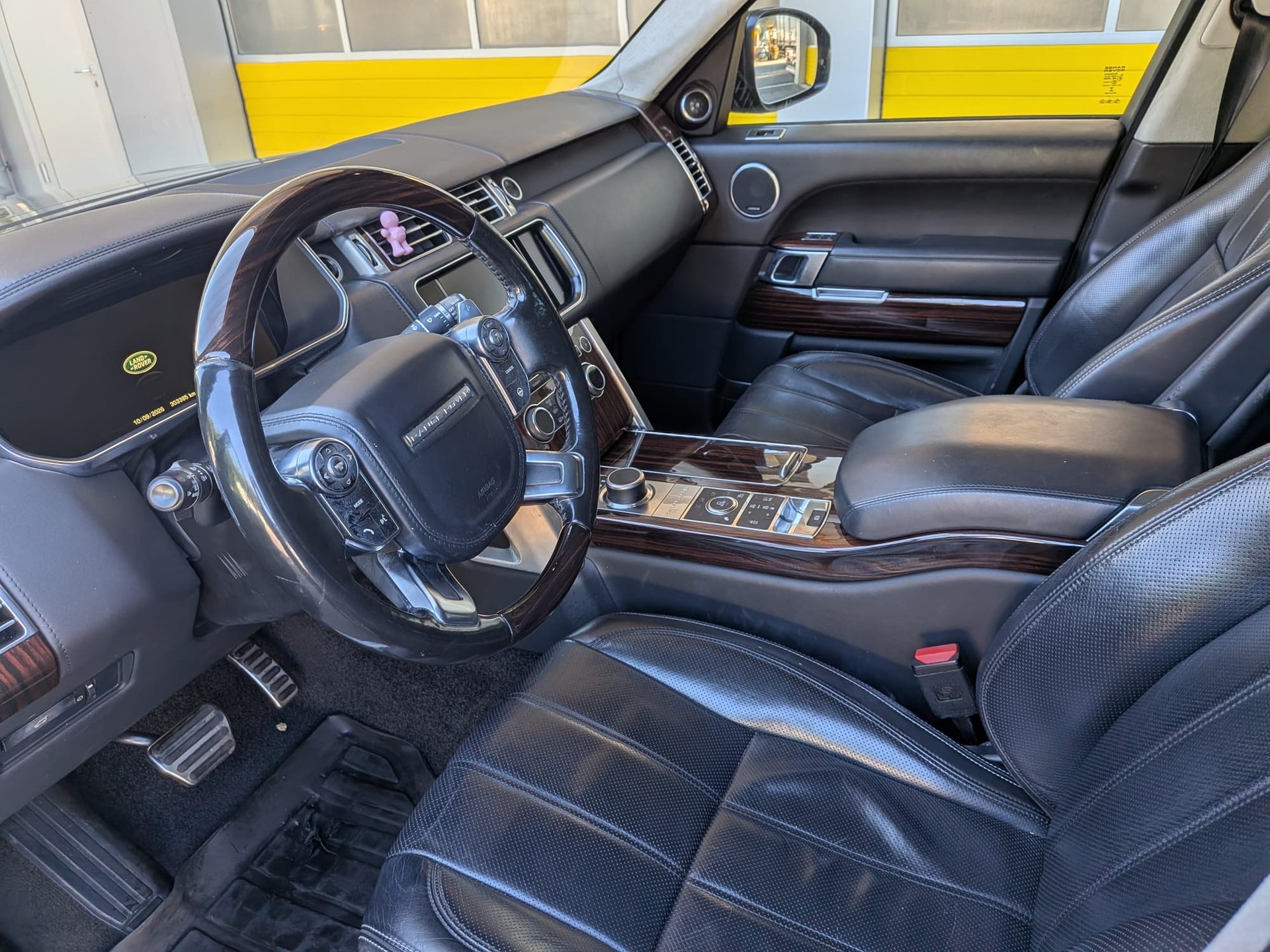 LAND ROVER Range Rover 4.4 SDV8 Autobiography Automatic-image-9