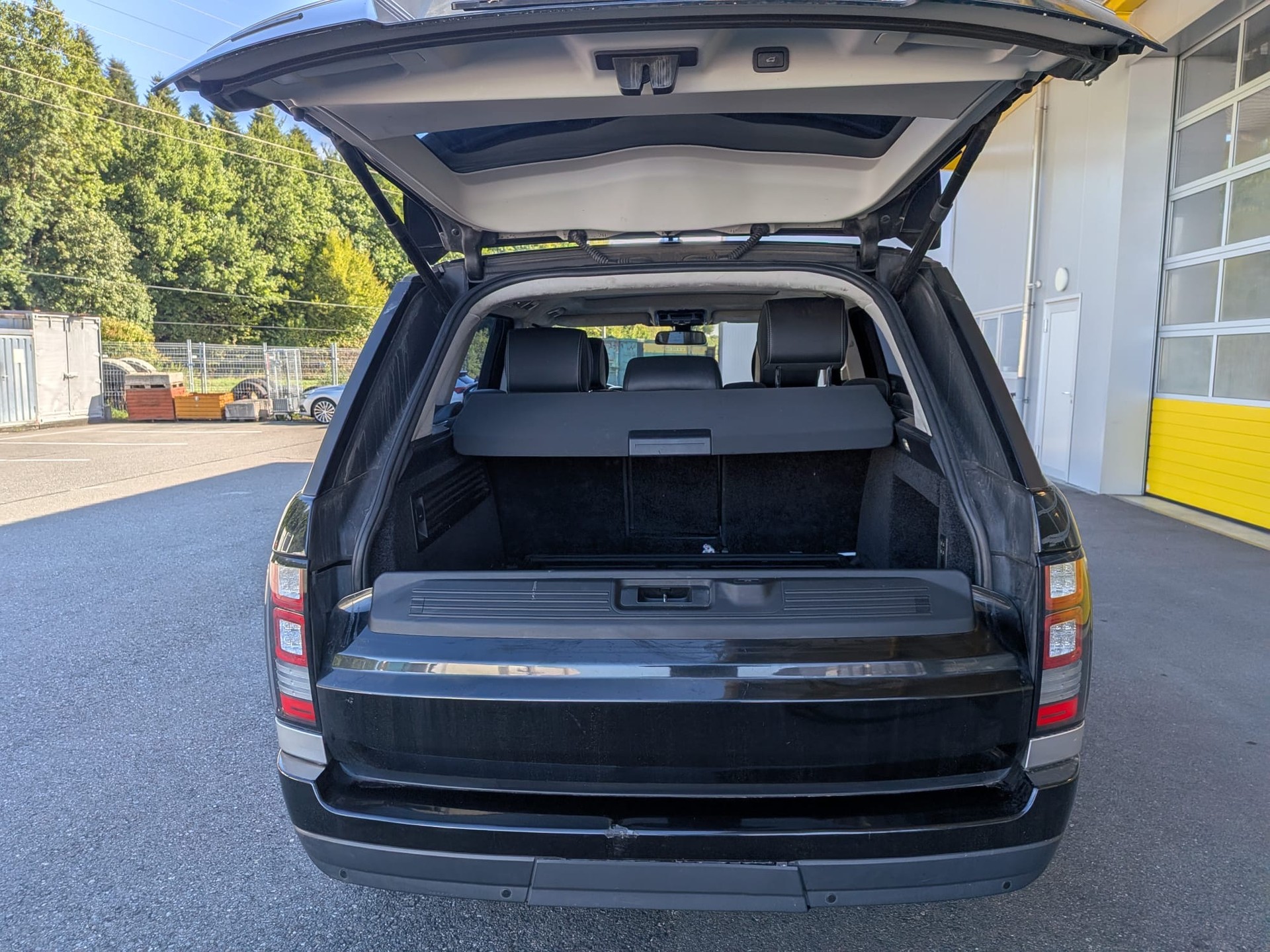 LAND ROVER Range Rover 4.4 SDV8 Autobiography Automatic-image-5