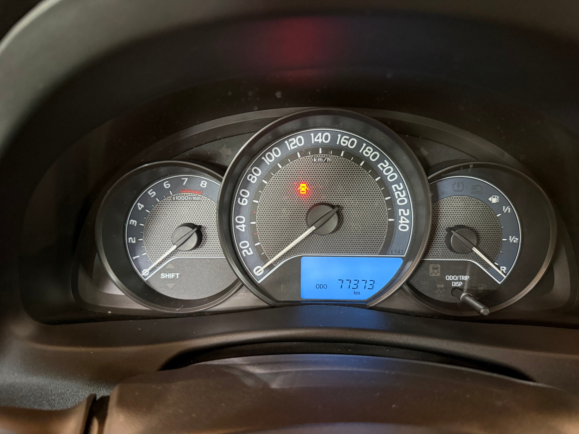 TOYOTA Auris Touring Sports 1.6 Terra-image-10