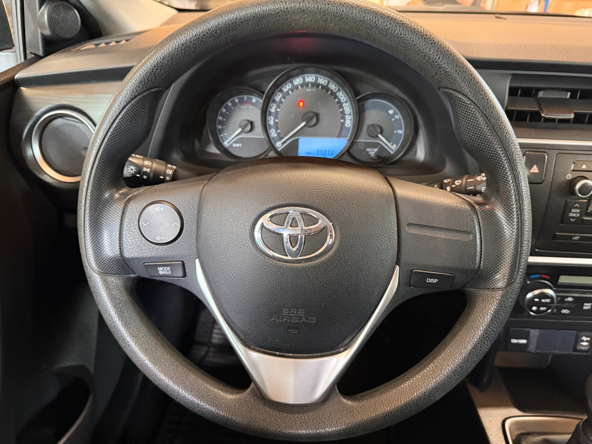 TOYOTA Auris Touring Sports 1.6 Terra-image-9