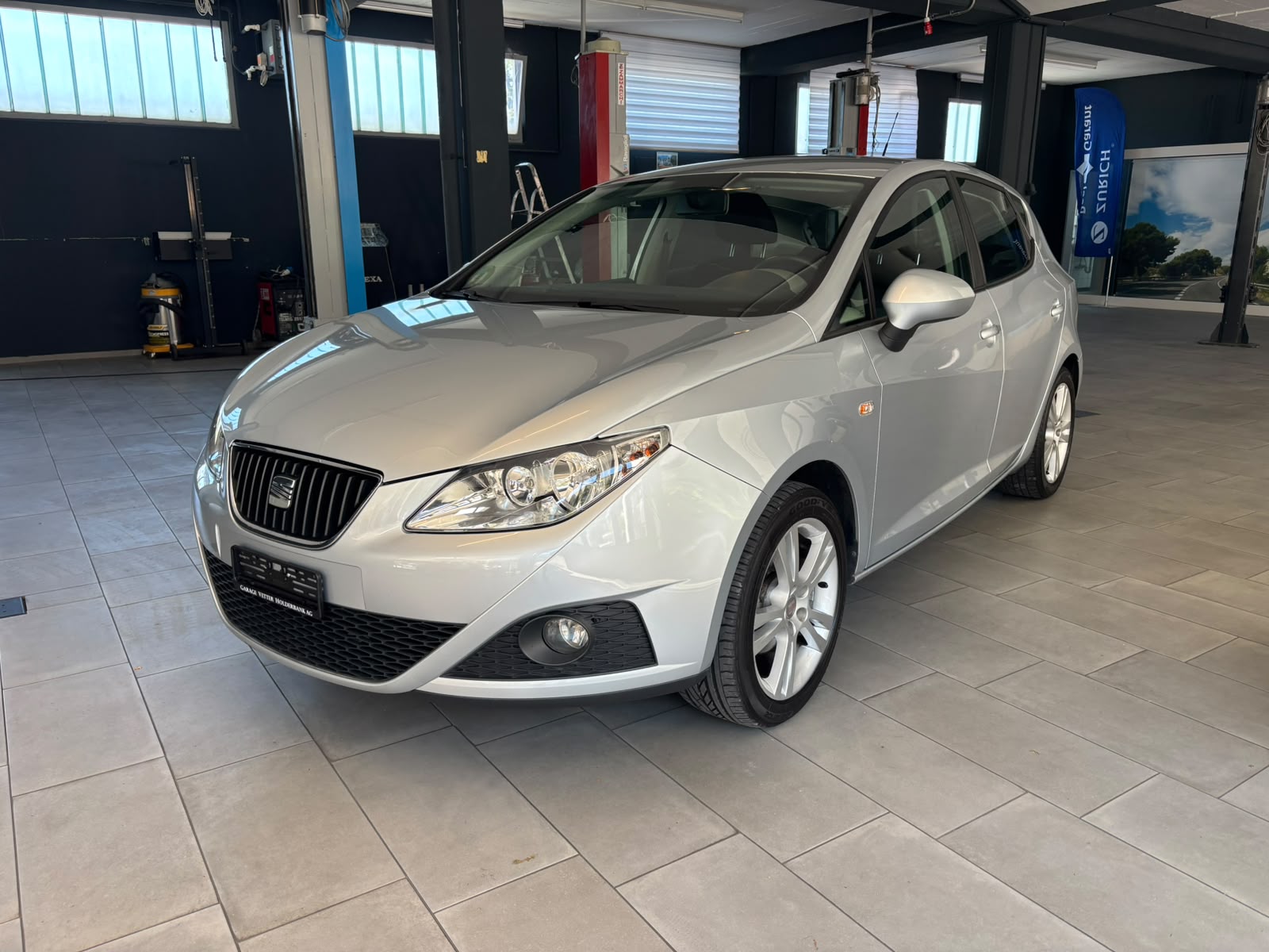 SEAT Ibiza 1.6 Sport DSG-image-0
