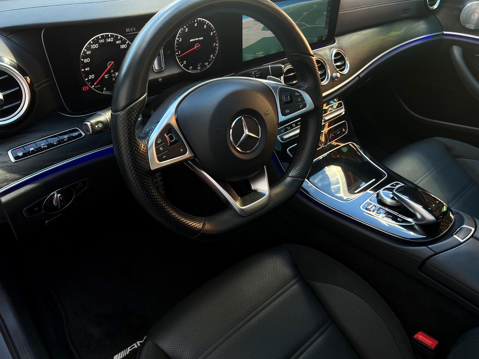 MERCEDES-BENZ E 43 AMG 4 Matic 9G-Tronic-image-17