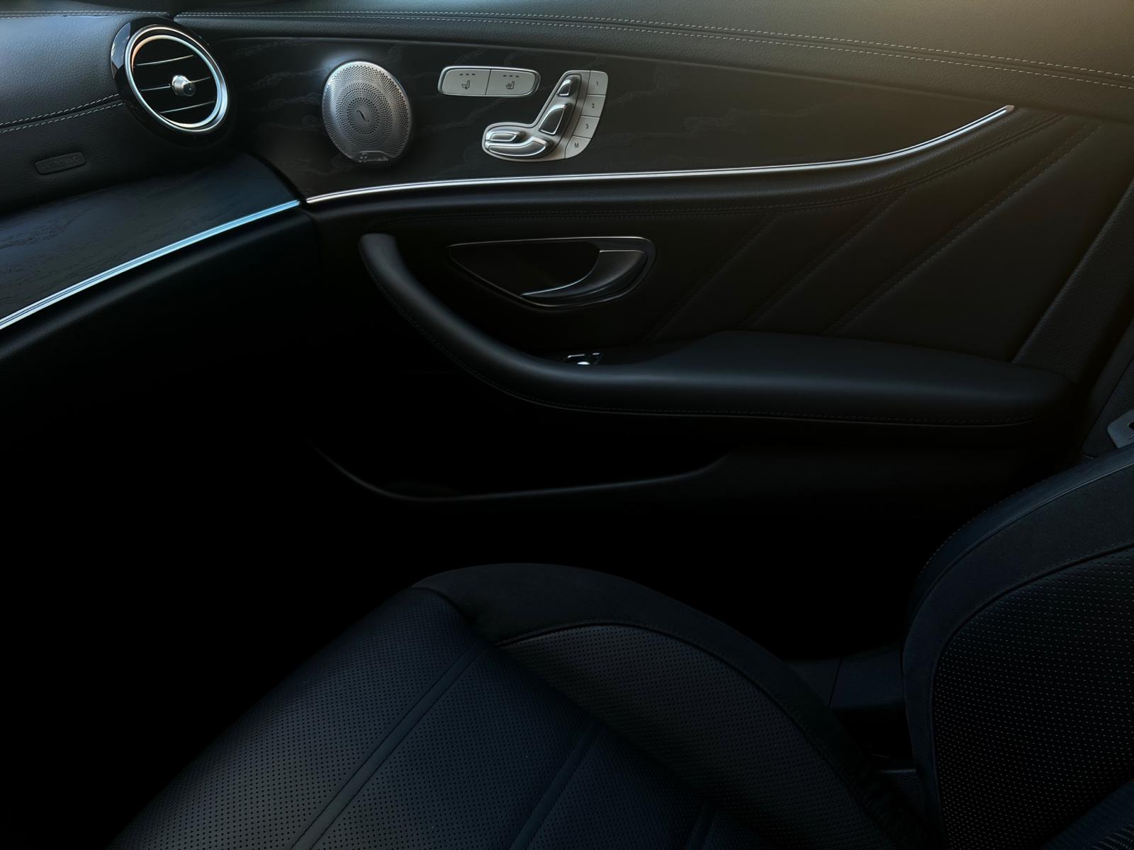 MERCEDES-BENZ E 43 AMG 4 Matic 9G-Tronic-image-25