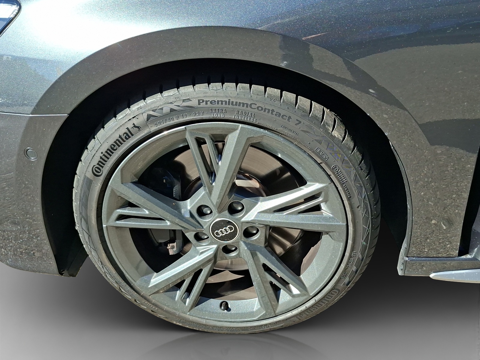 AUDI S3 Sportback 2.0 TFSI quattro S-tronic-image-13