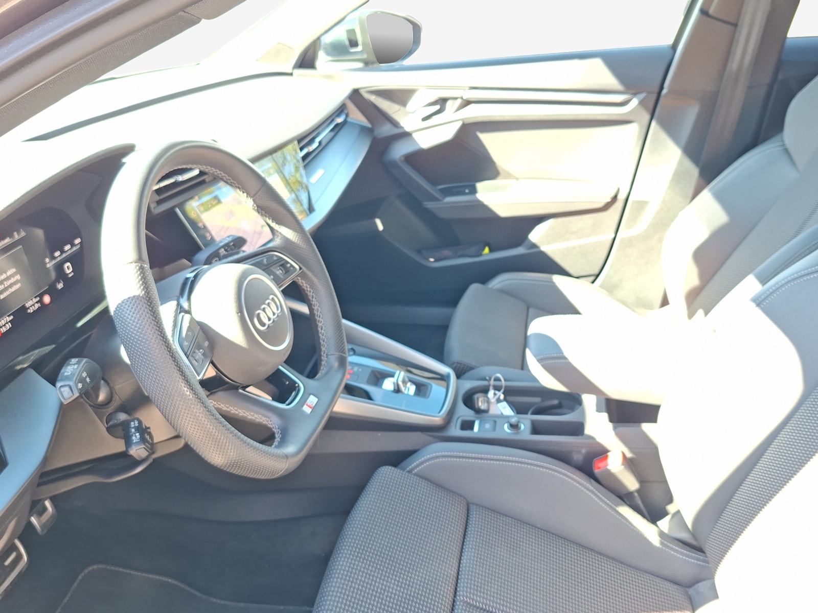 AUDI S3 Sportback 2.0 TFSI quattro S-tronic-image-7