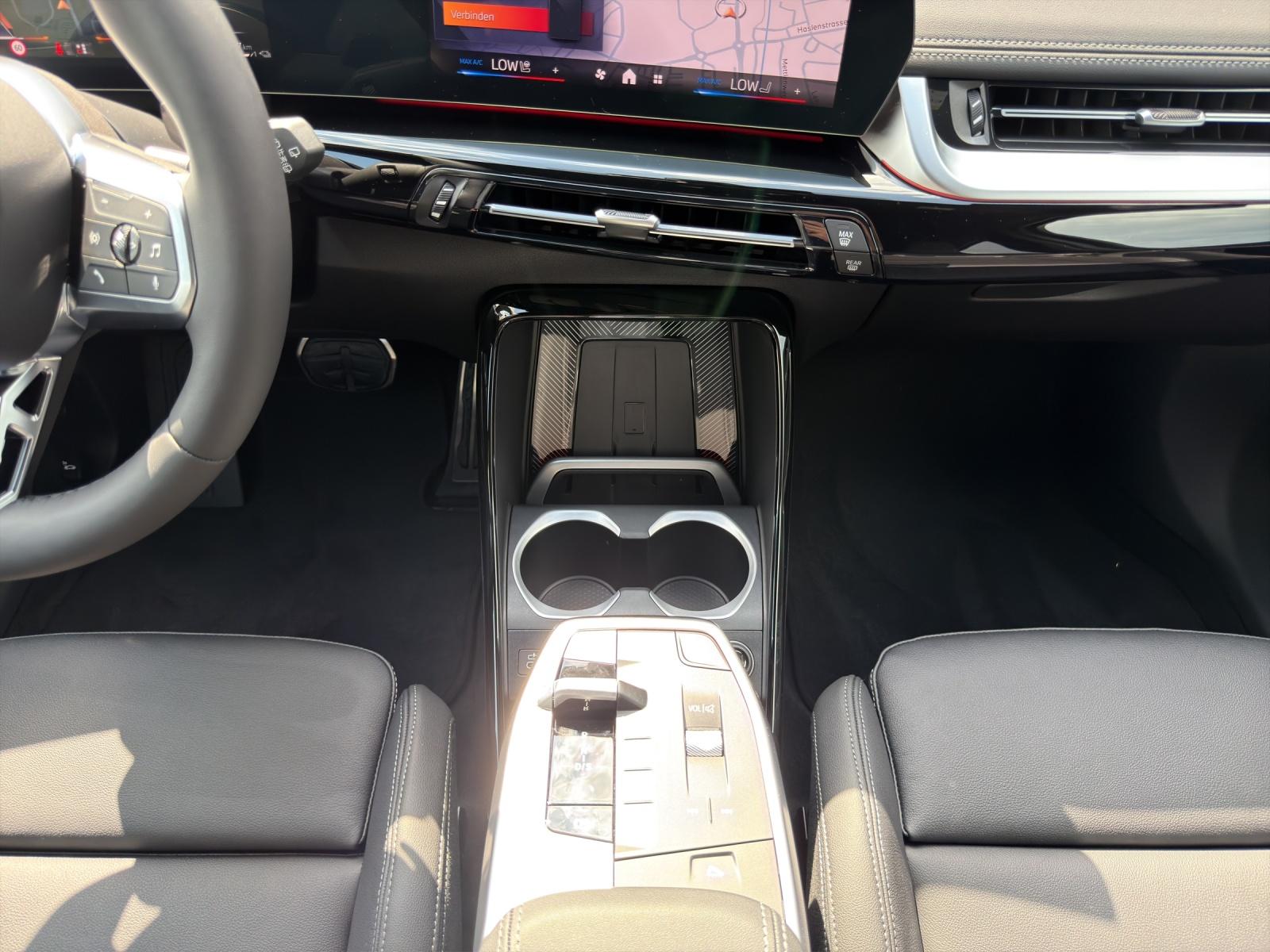 BMW X1 xDrive30e M Sport-image-12