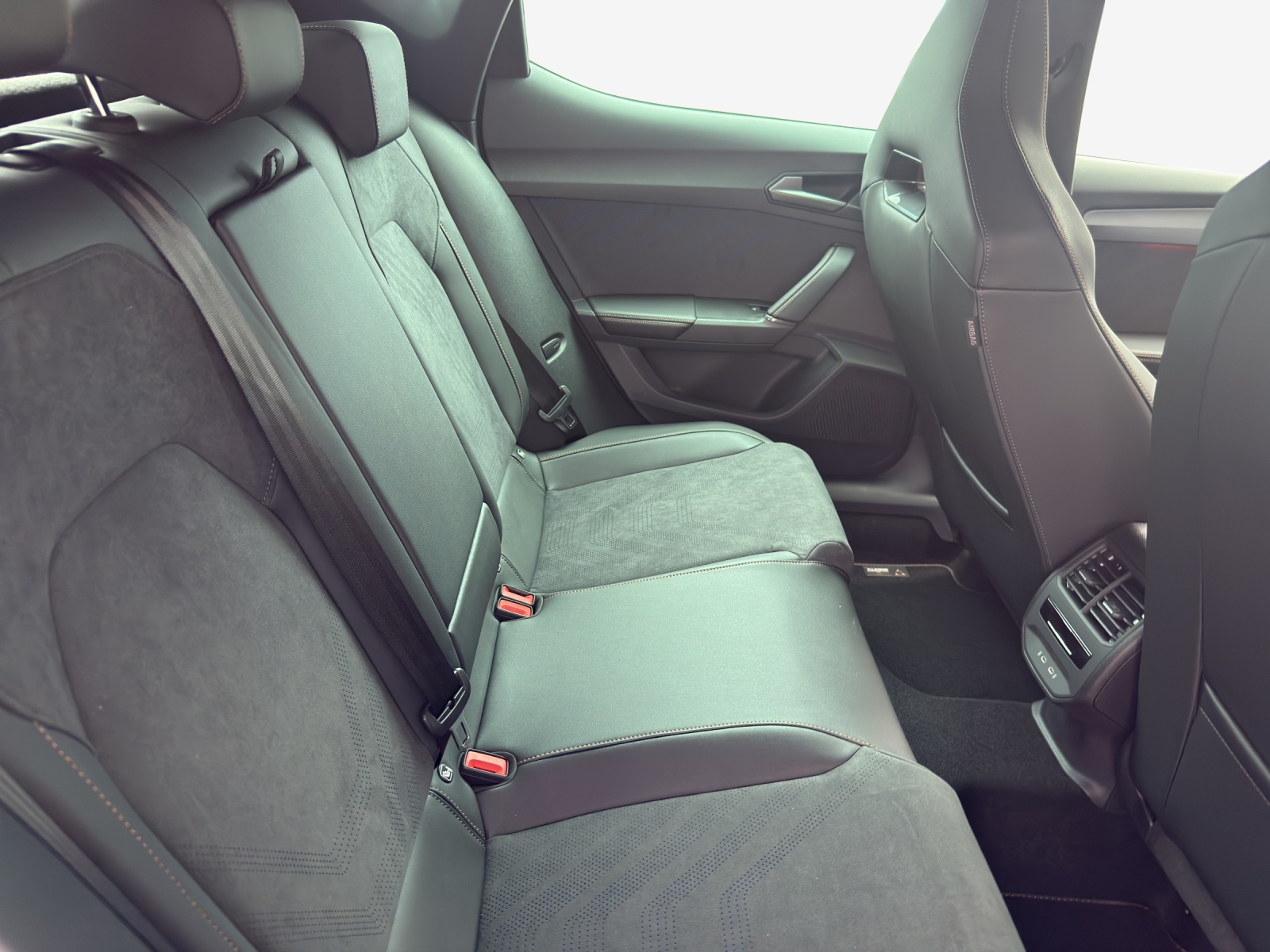 CUPRA LEON 1.5 TSI Prime Edition DSG-image-10