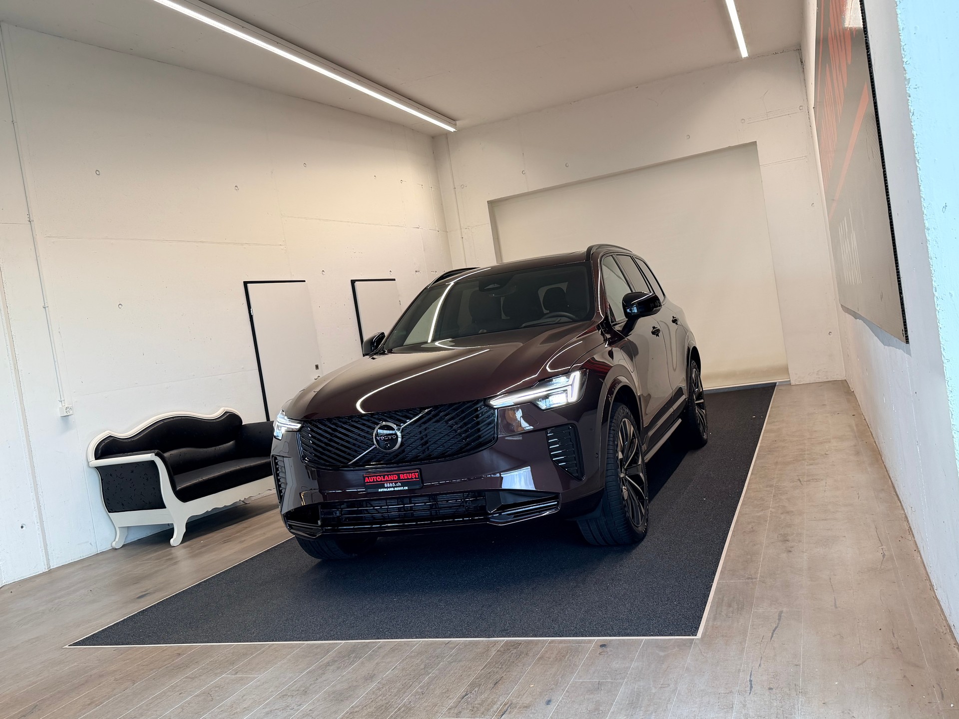 VOLVO XC90 T8 eAWD PluginHybrid Ultra Dark Geartronic-showroom-element-2