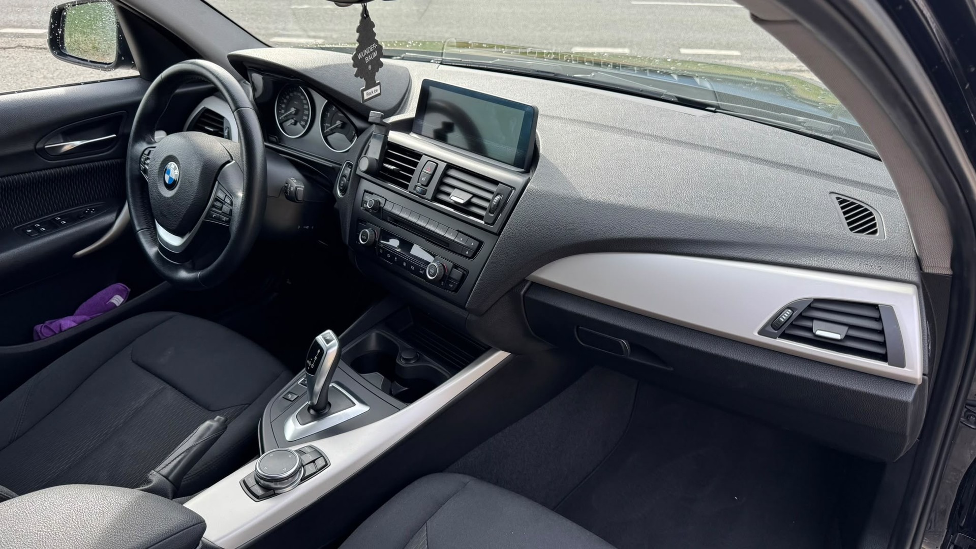 BMW 116i Steptronic-image-7