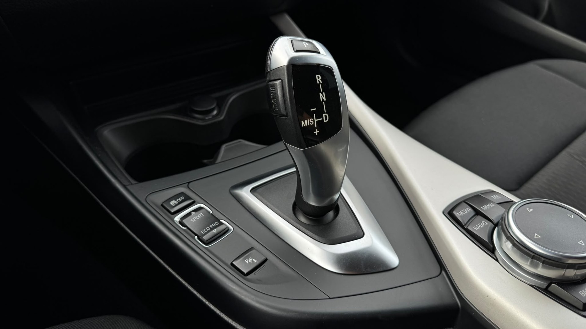 BMW 116i Steptronic-image-9