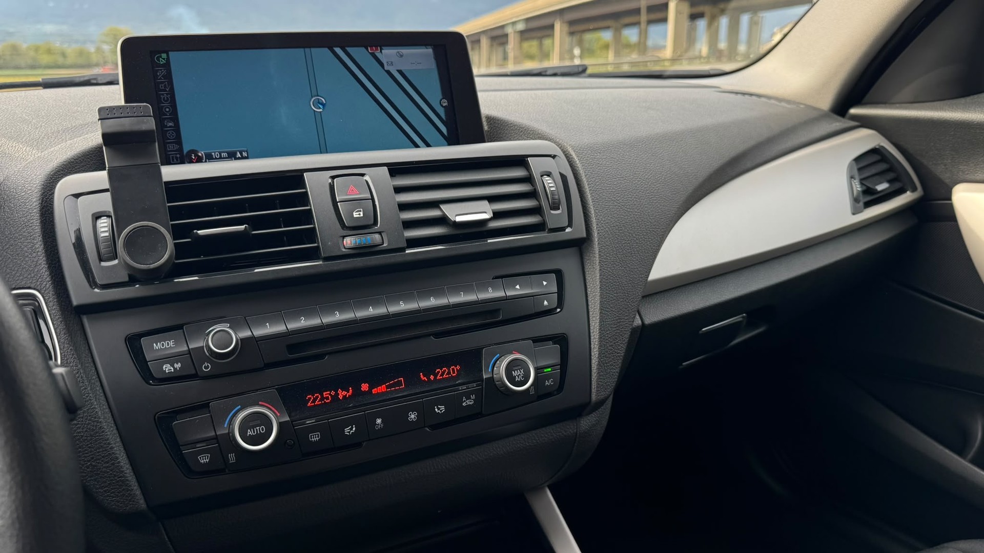 BMW 116i Steptronic-image-12