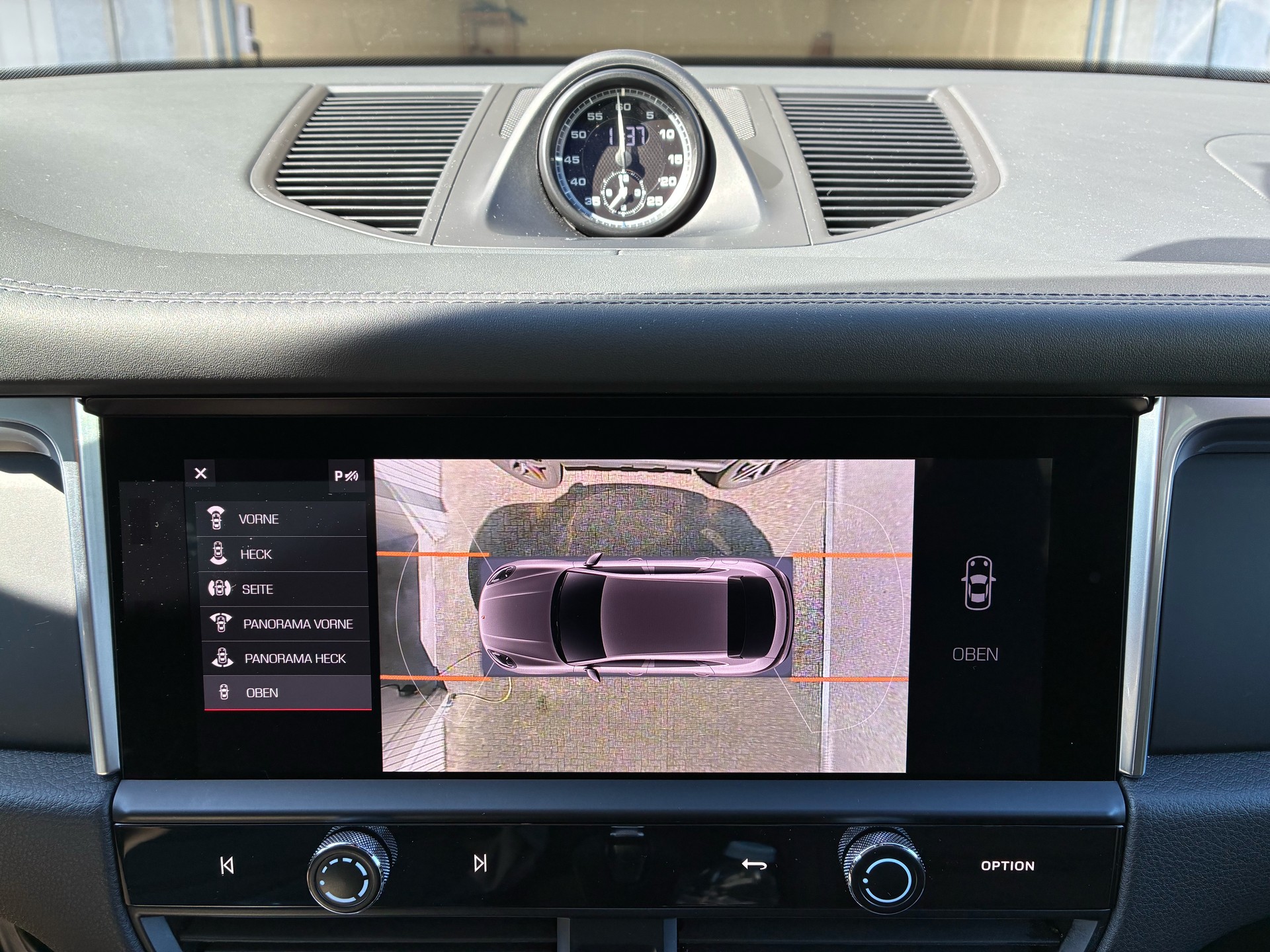 PORSCHE Macan T PDK-image-7