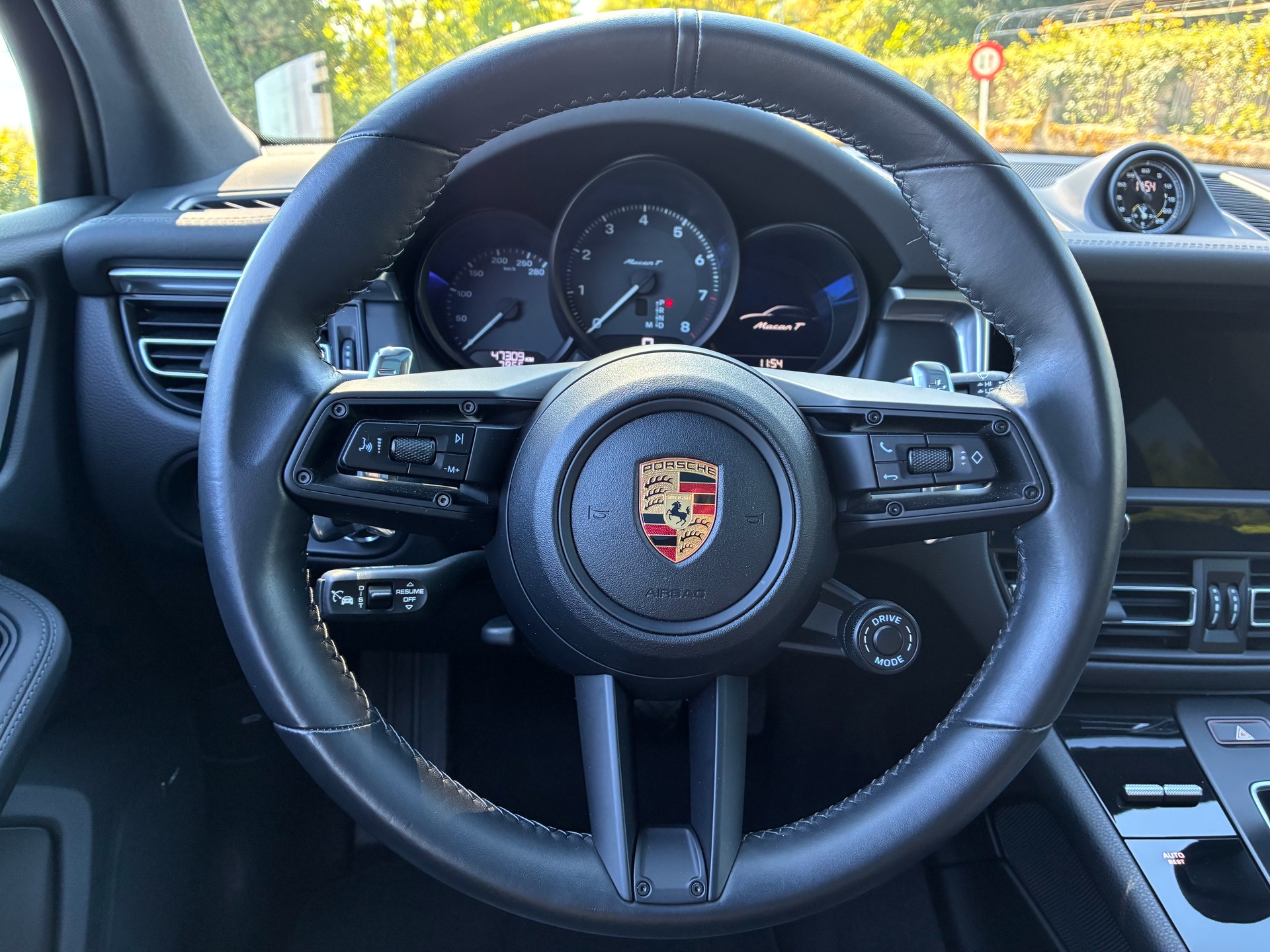PORSCHE Macan T PDK-image-5