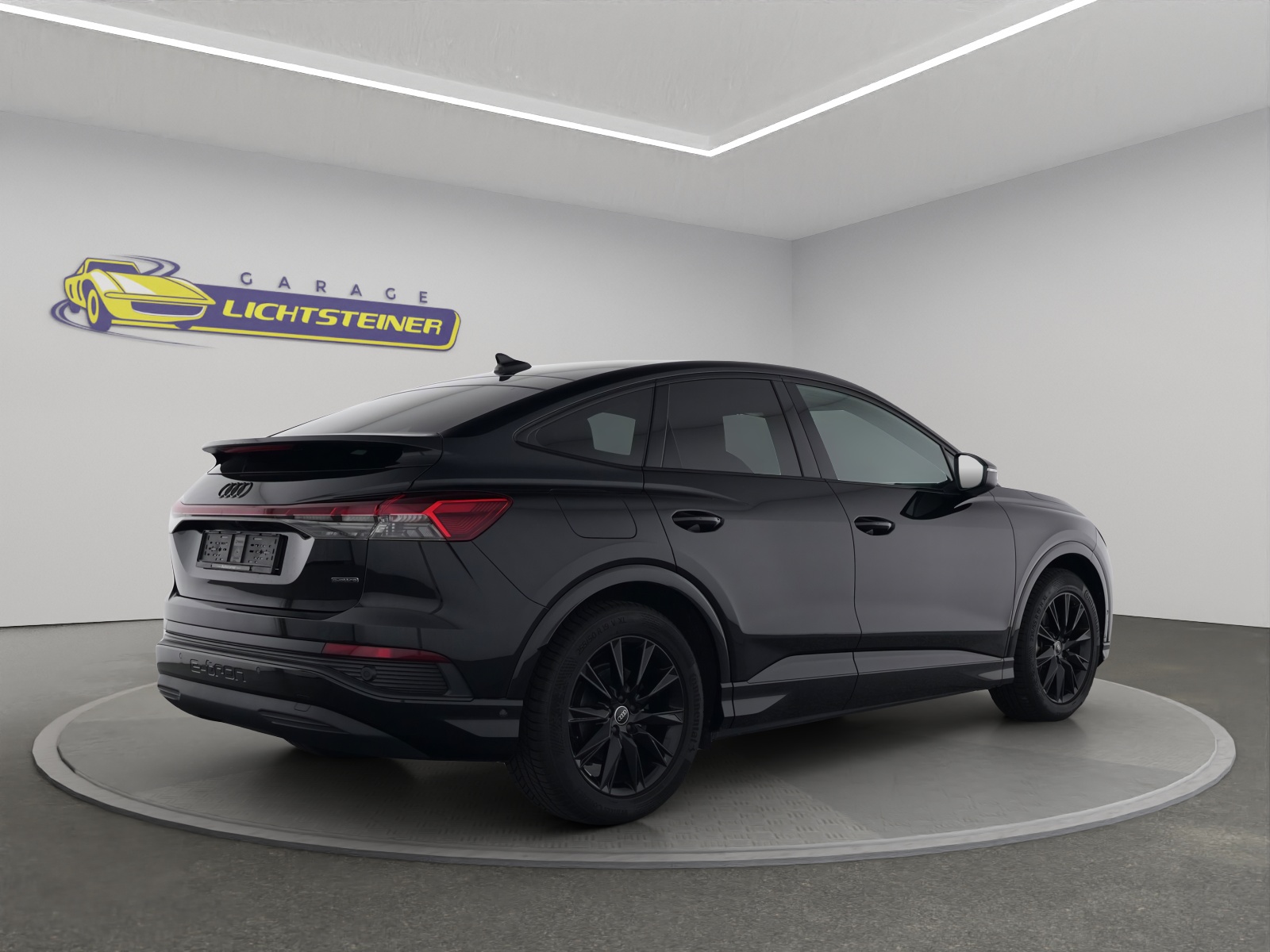 AUDI Q4 Sportback e-tron 50 quattro-image-4