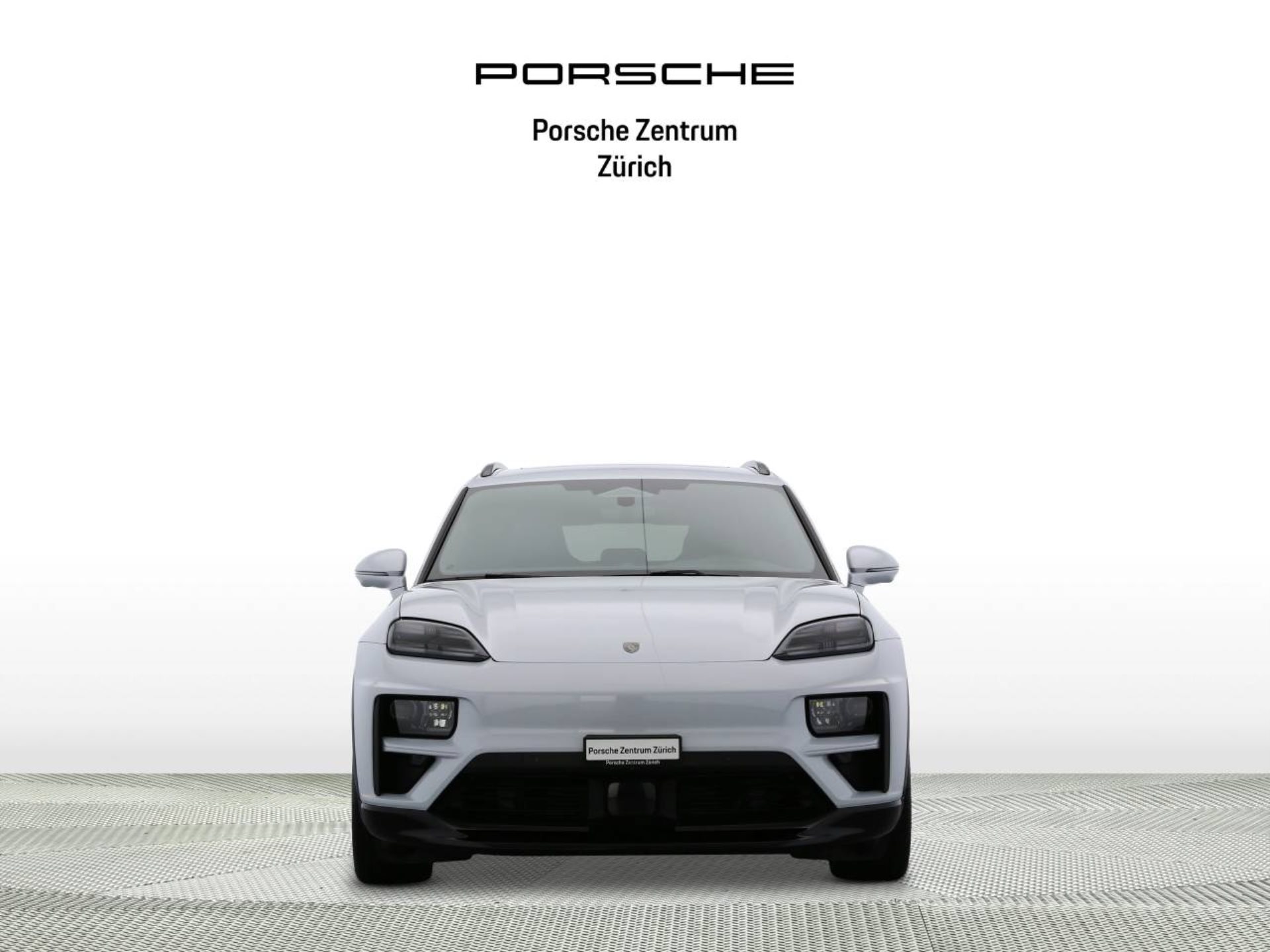 PORSCHE Macan Turbo-image-2