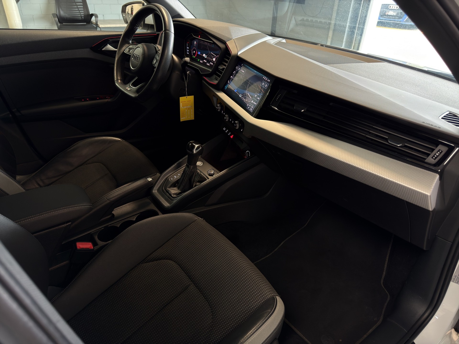 AUDI A1 Sportback 40 TFSI S Line S-tronic-image-7