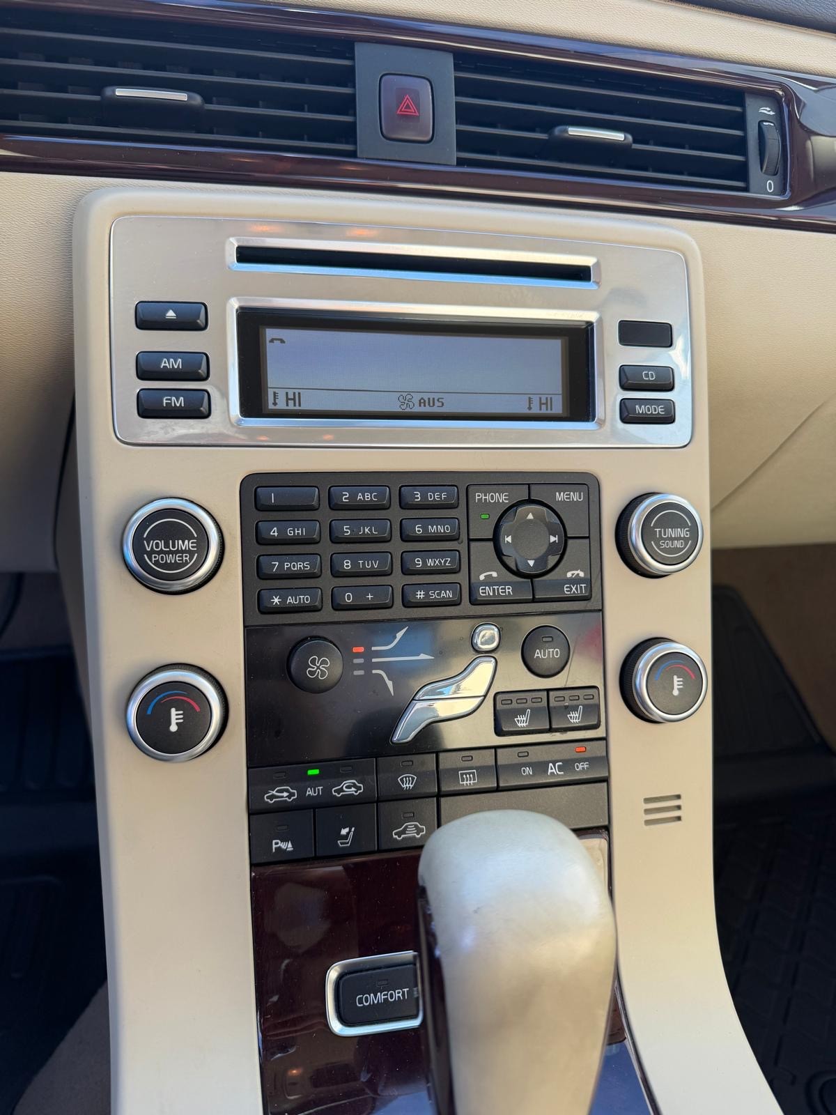 VOLVO S80 3.2 AWD Summum Geartronic-image-9