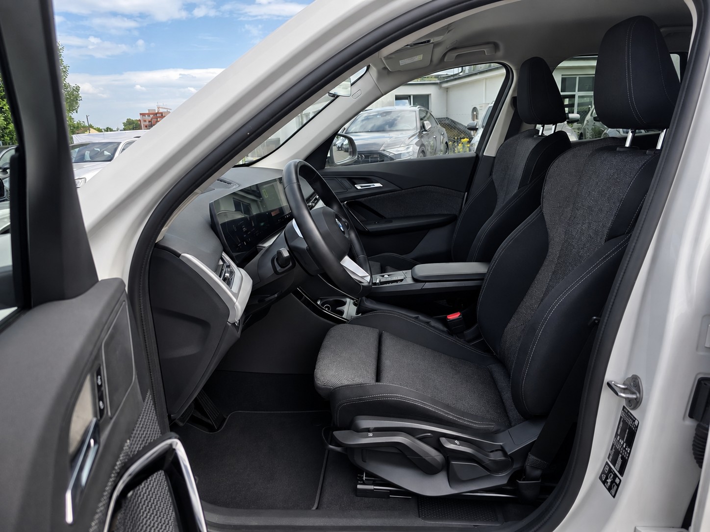 BMW X1 xDrive20d 48V | 2023 | 4x4 | Top Ausstattung inkl. AHK | CH-Fahrzeug |-image-7
