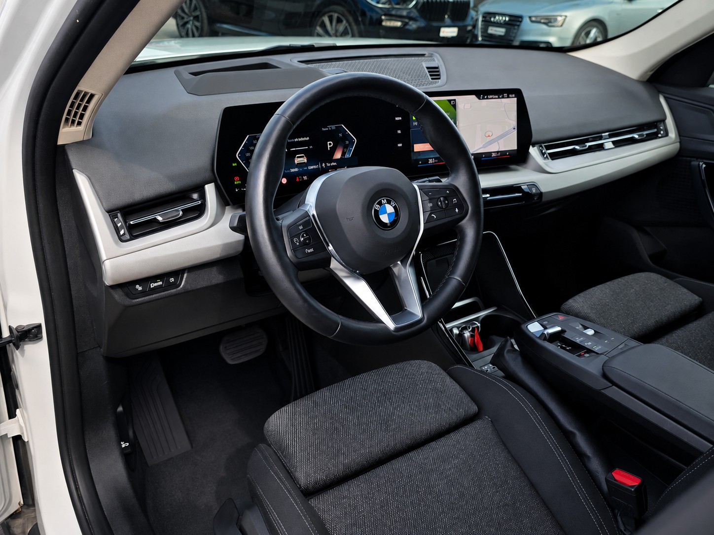 BMW X1 xDrive20d 48V | 2023 | 4x4 | Top Ausstattung inkl. AHK | CH-Fahrzeug |-image-8