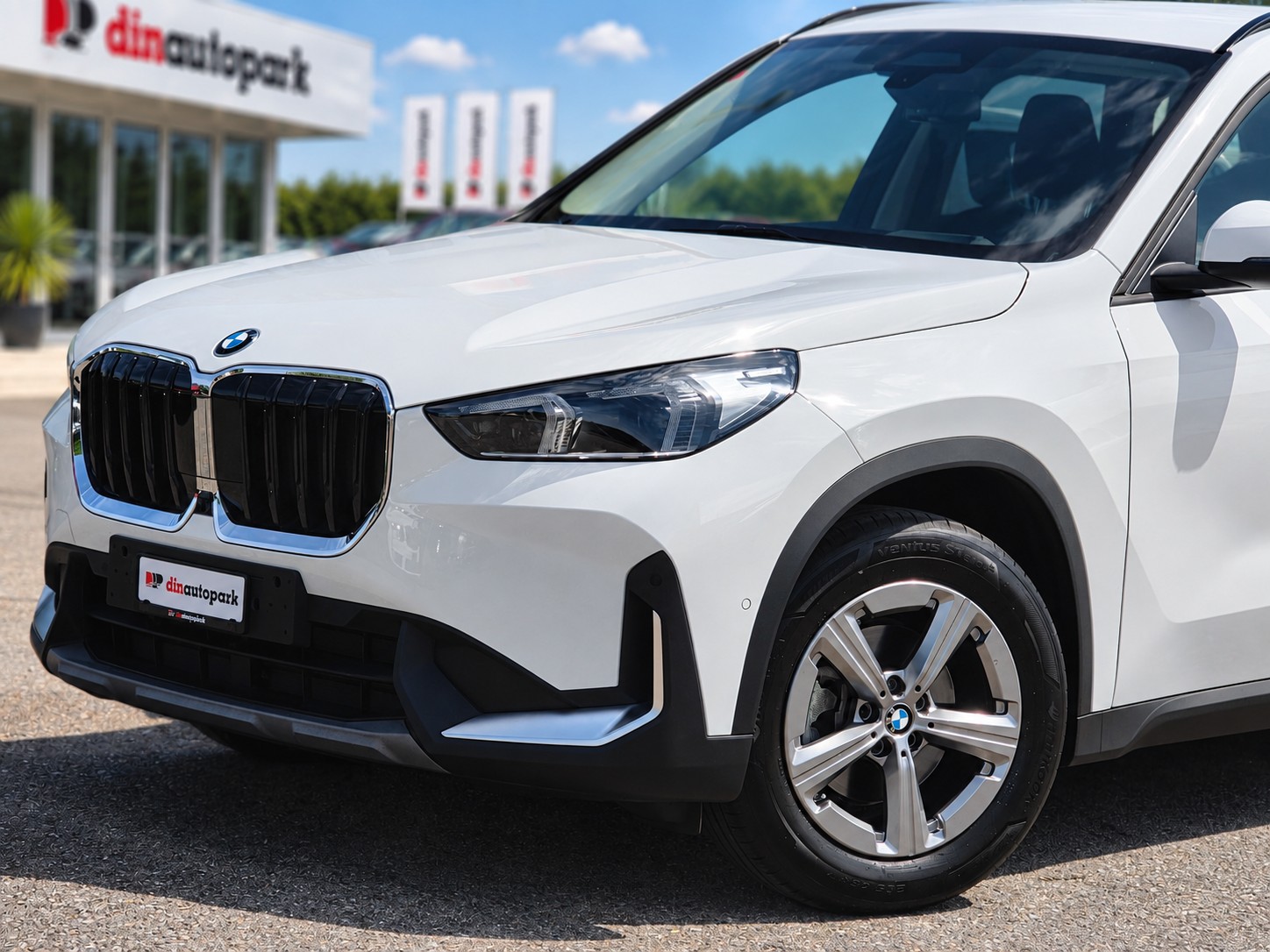 BMW X1 xDrive20d 48V | 2023 | 4x4 | Top Ausstattung inkl. AHK | CH-Fahrzeug |-image-1