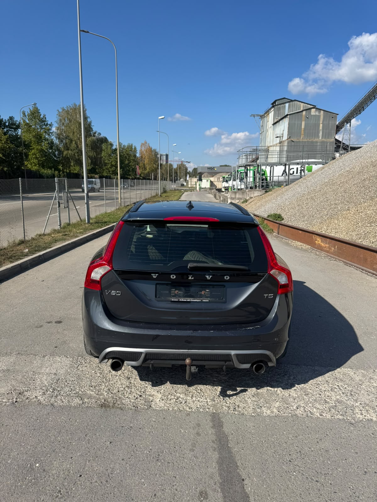 VOLVO V60 T5 R-Design 240 PS-image-7