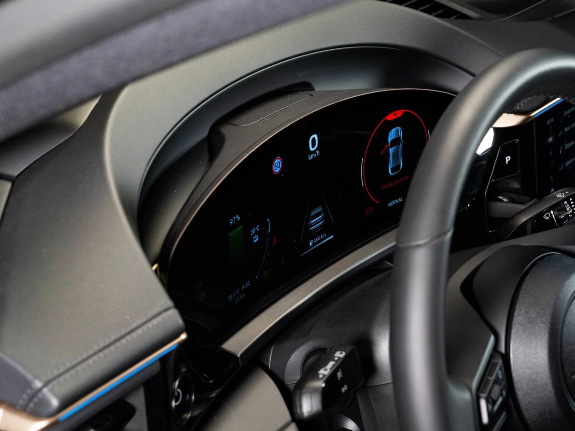 PORSCHE Macan 4-image-13