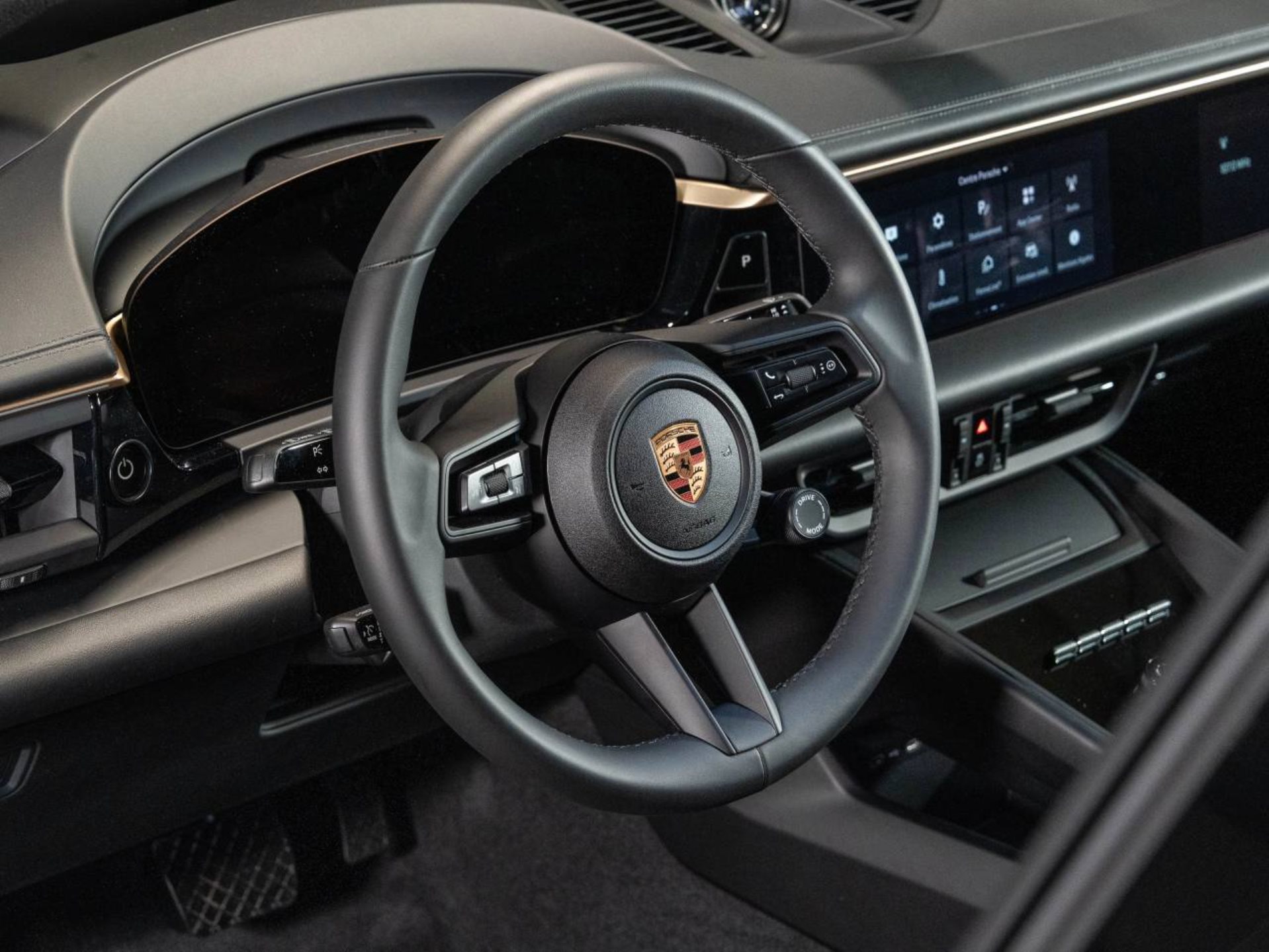 PORSCHE Macan 4-image-8