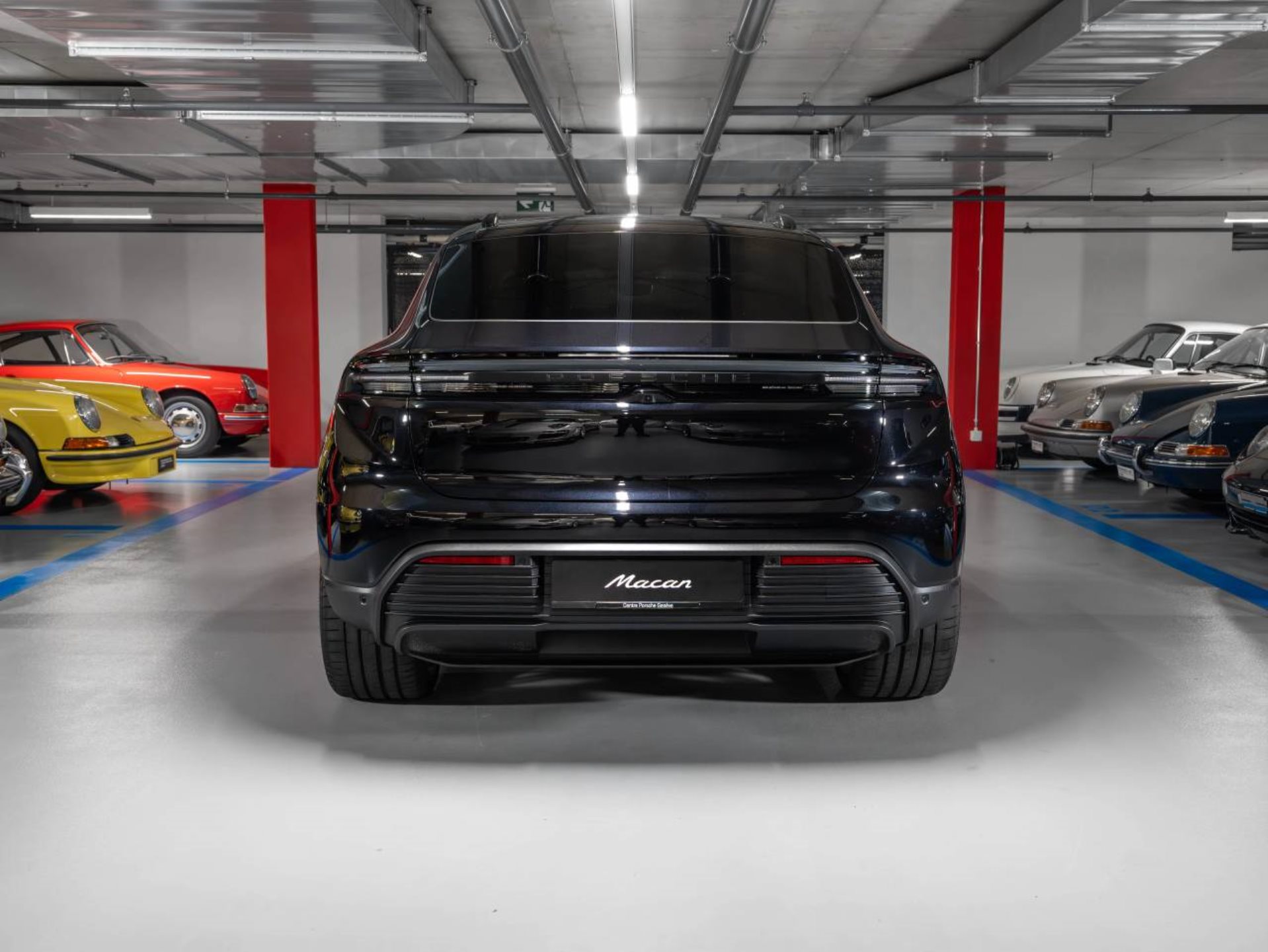 PORSCHE Macan 4-image-7