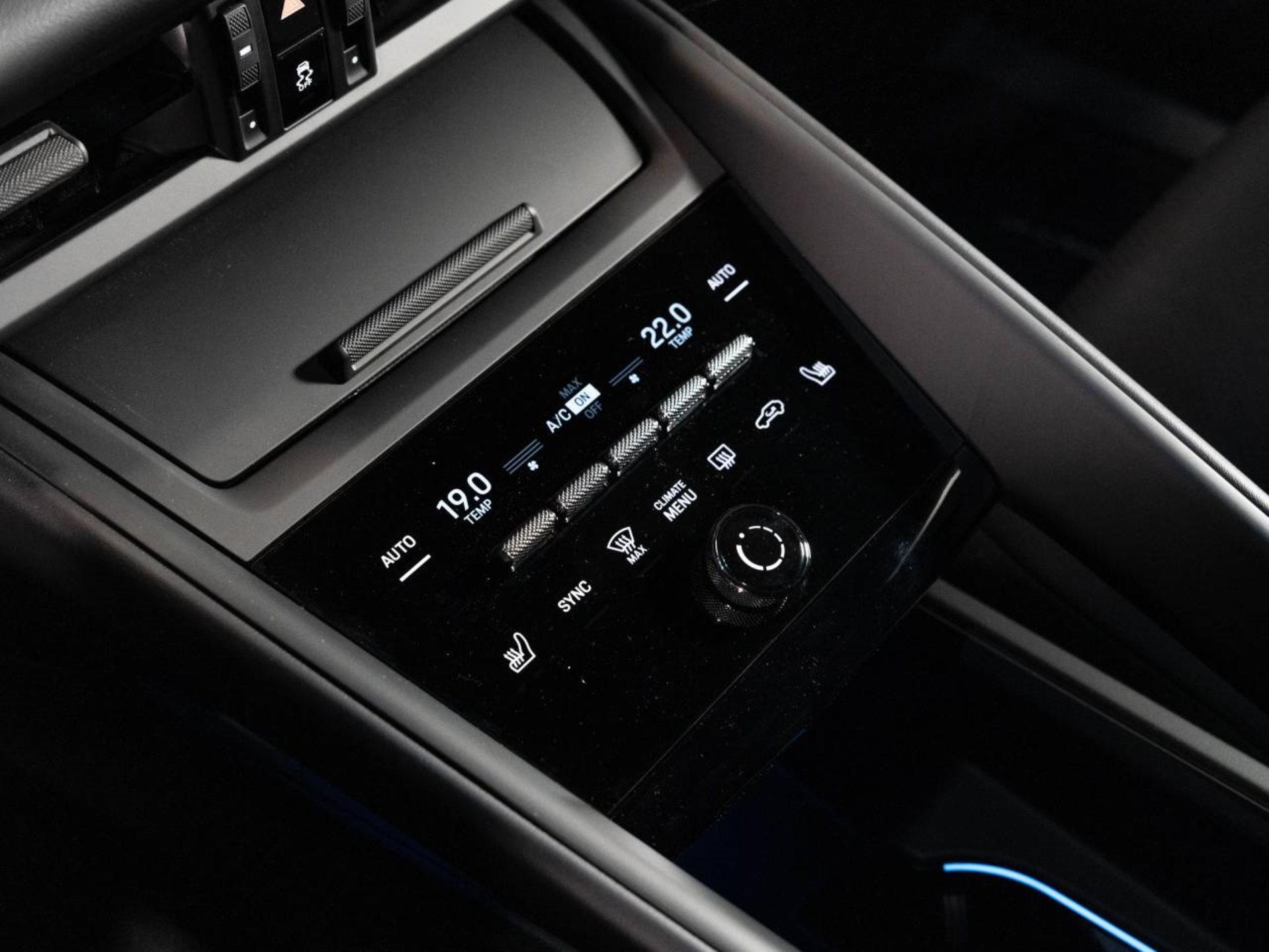 PORSCHE Macan 4-image-11