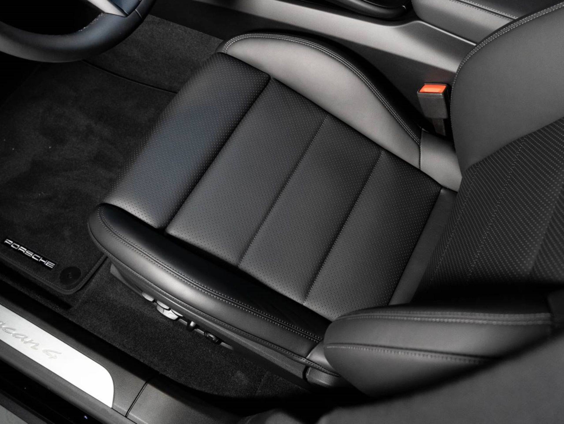 PORSCHE Macan 4-image-16
