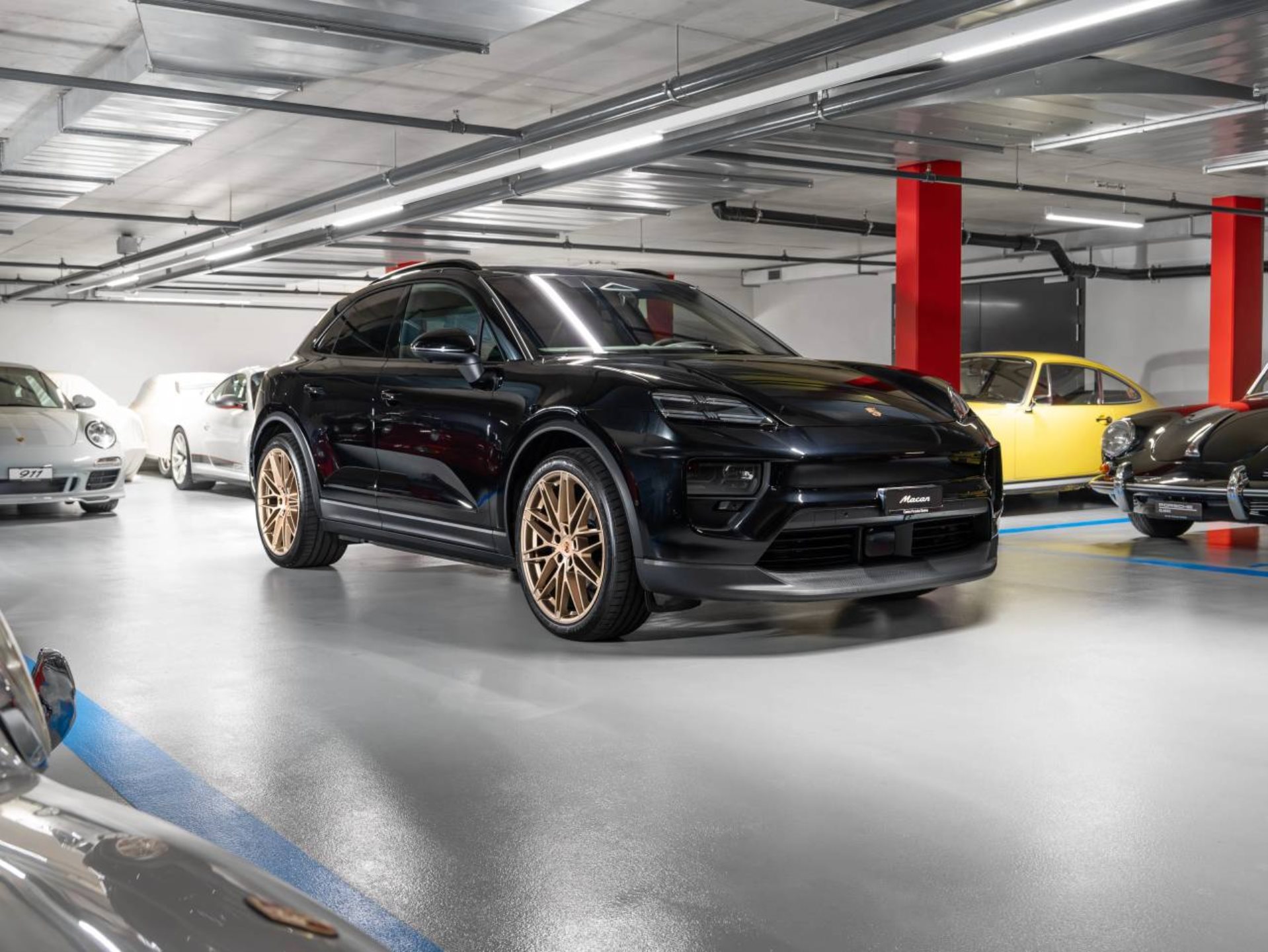 PORSCHE Macan 4-image-5