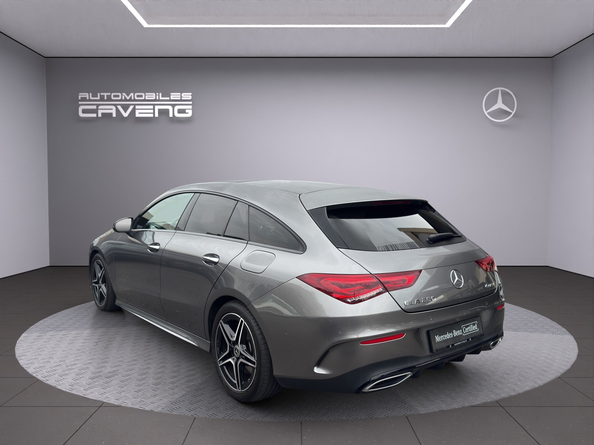 MERCEDES-BENZ CLA Shooting Brake 250 4Matic 7G-DCT AMG Line-image-2