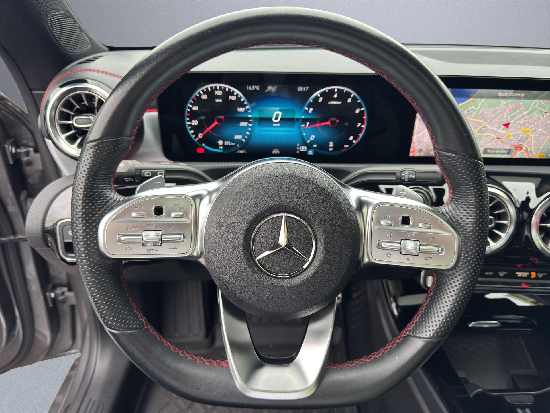 MERCEDES-BENZ CLA Shooting Brake 250 4Matic 7G-DCT AMG Line-image-11