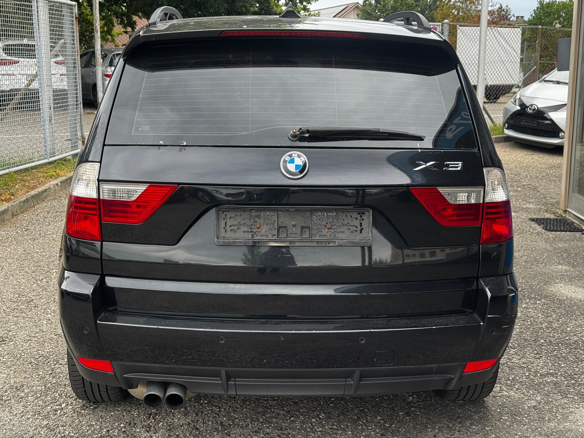 BMW X3 xDrive 25i (2.5si)-image-6