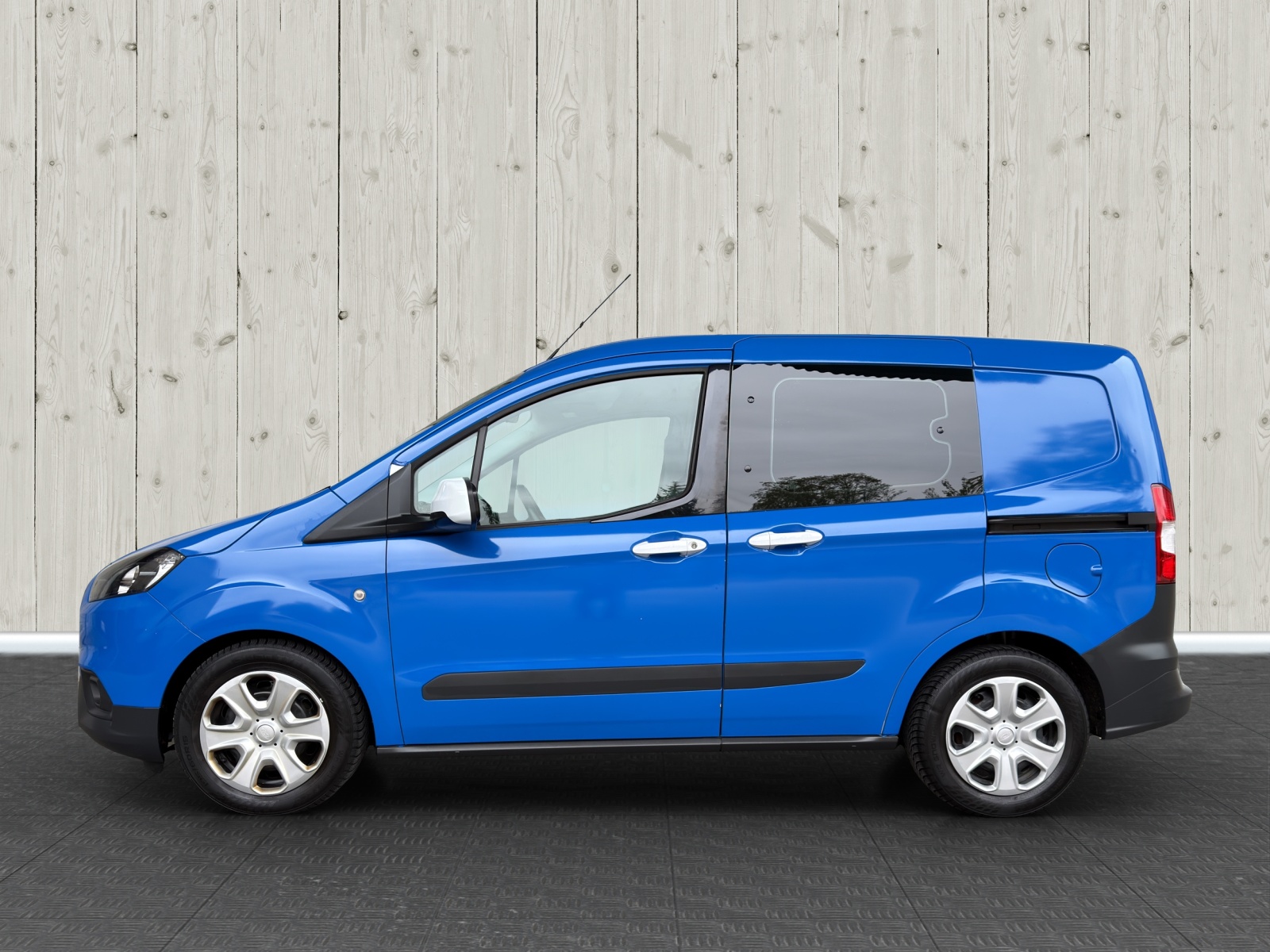 FORD Transit Courier Combi 1.5 TDCi Ambiente-image-3