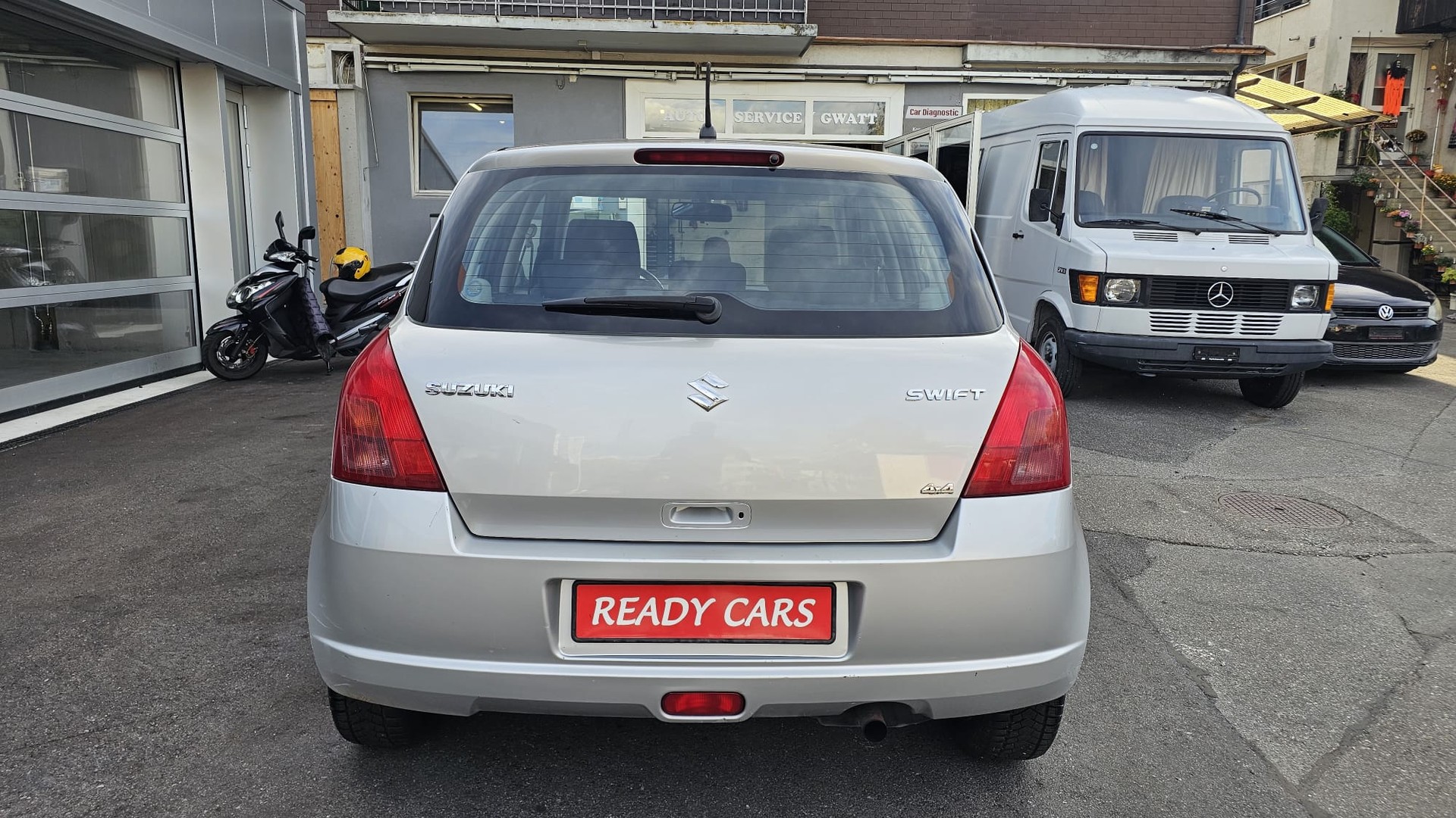 SUZUKI Swift 1.3i 16V GL Top 4x4-image-7