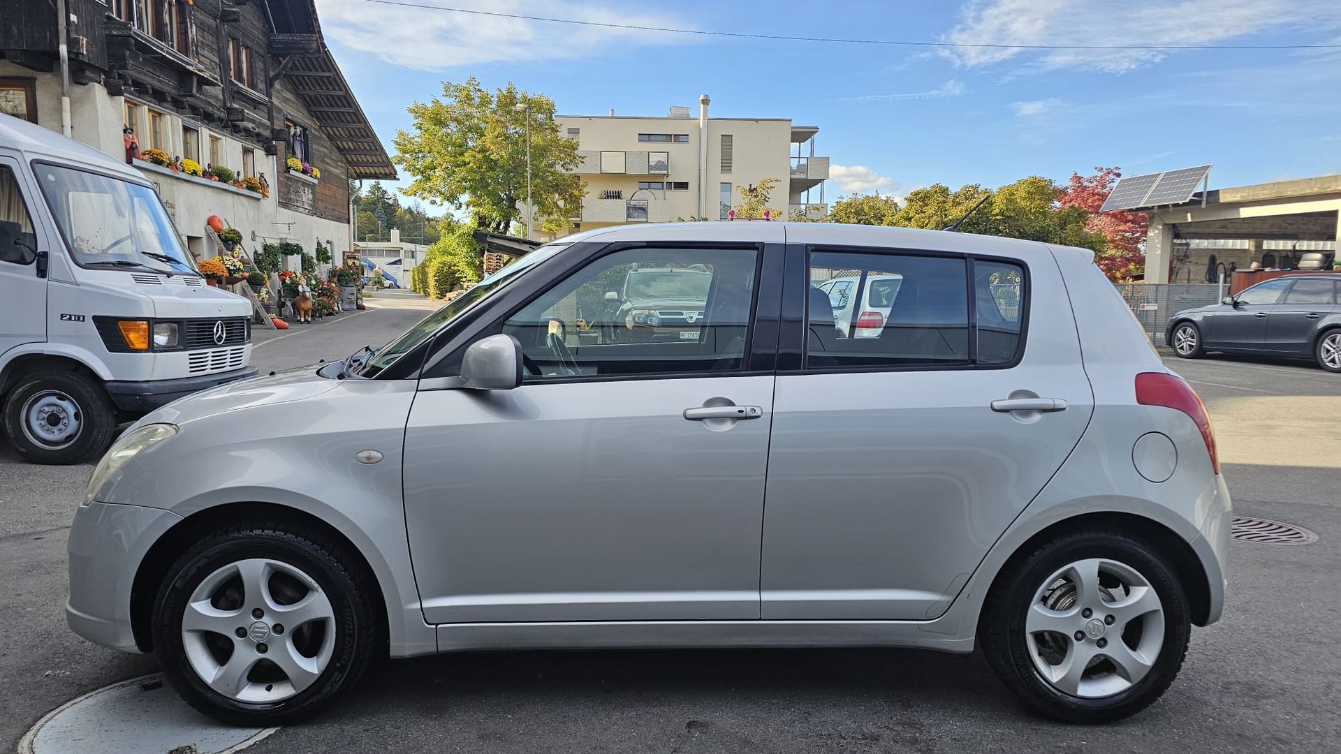 SUZUKI Swift 1.3i 16V GL Top 4x4-image-4