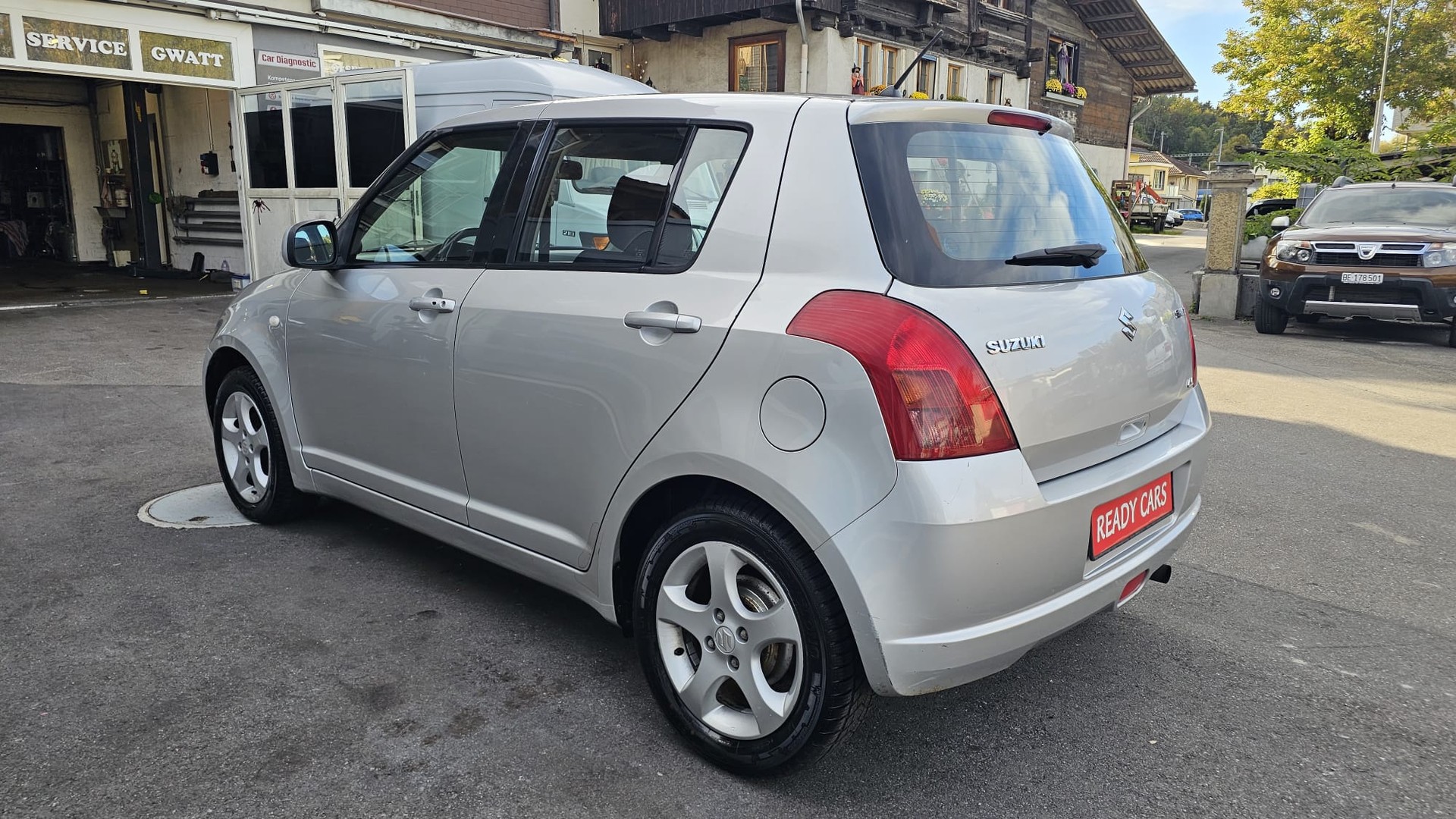 SUZUKI Swift 1.3i 16V GL Top 4x4-image-5