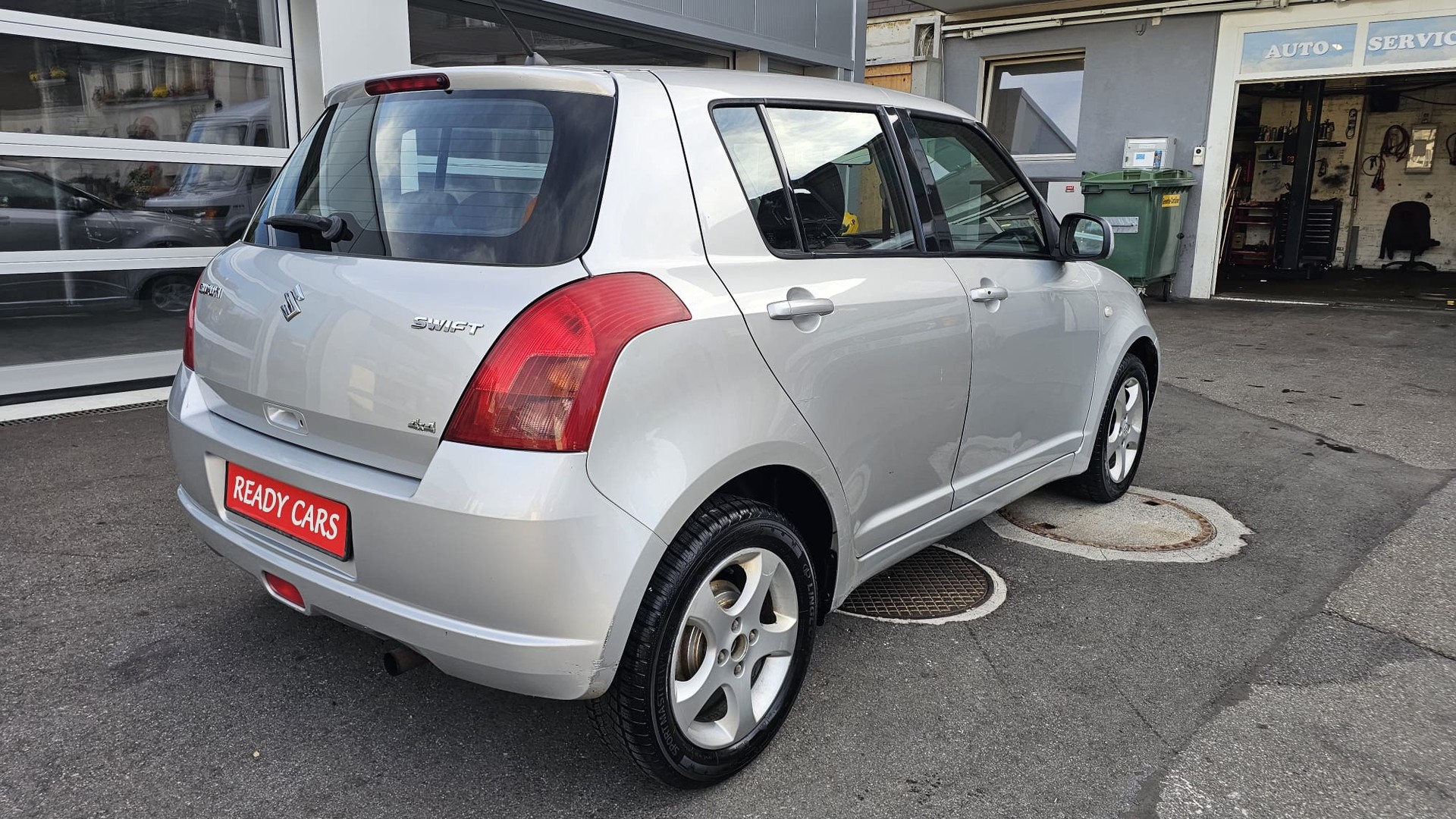 SUZUKI Swift 1.3i 16V GL Top 4x4-image-6
