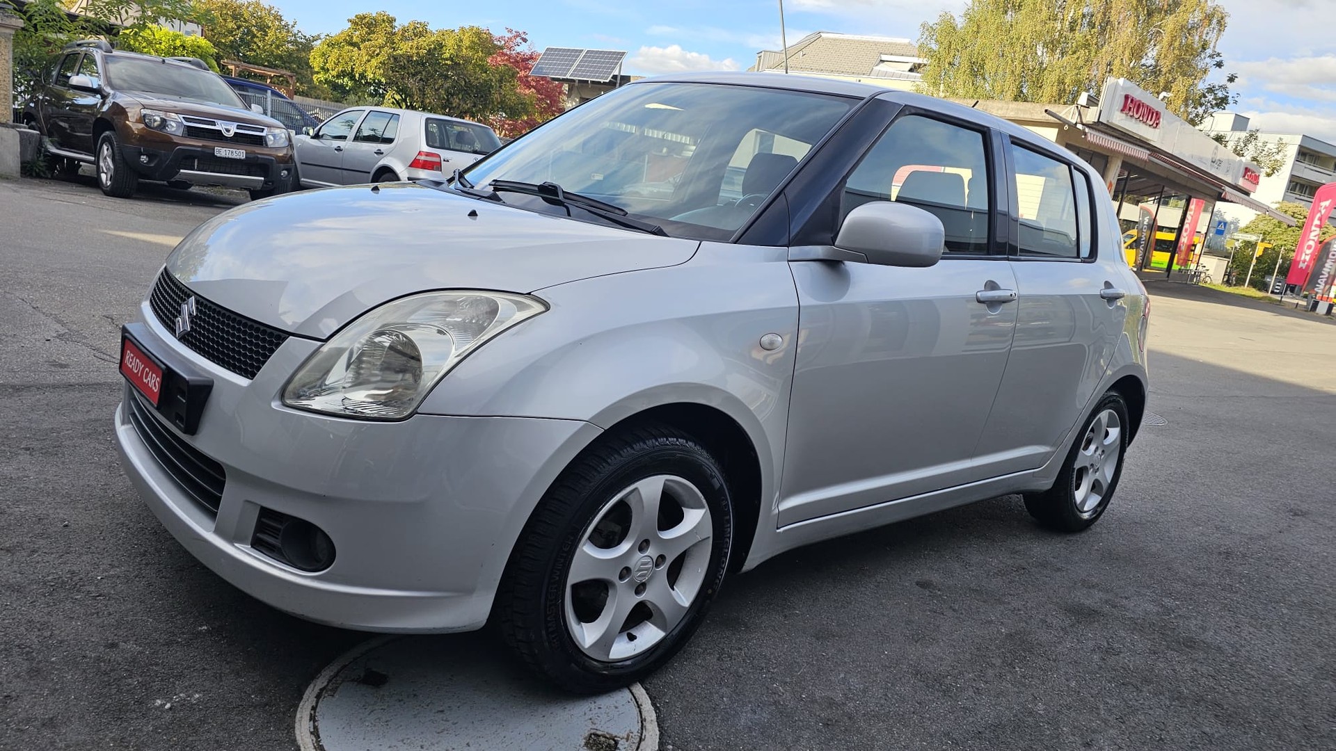 SUZUKI Swift 1.3i 16V GL Top 4x4-image-1