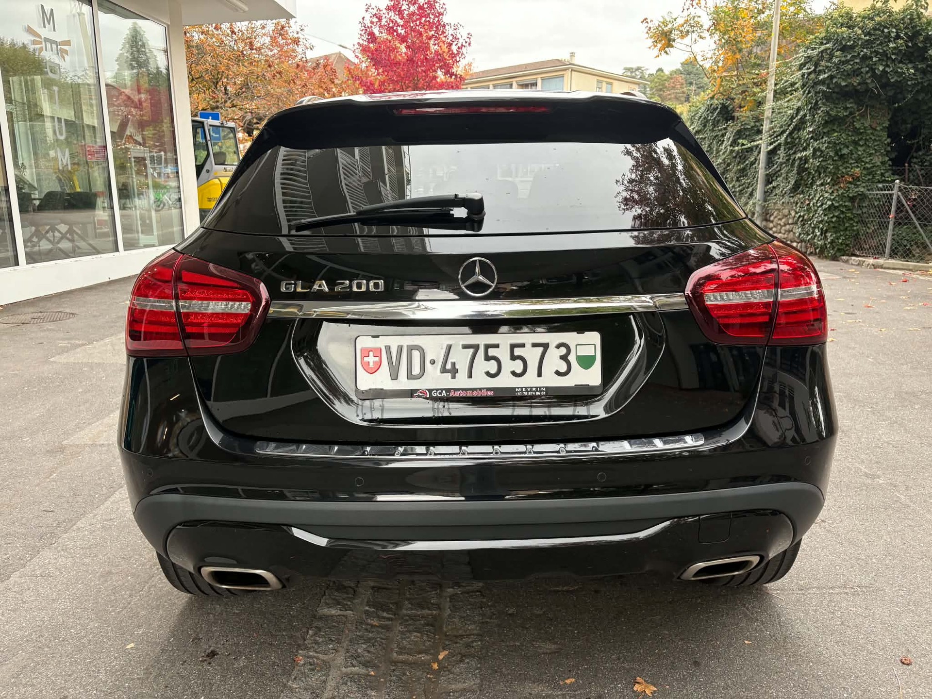 MERCEDES-BENZ GLA 200-image-1