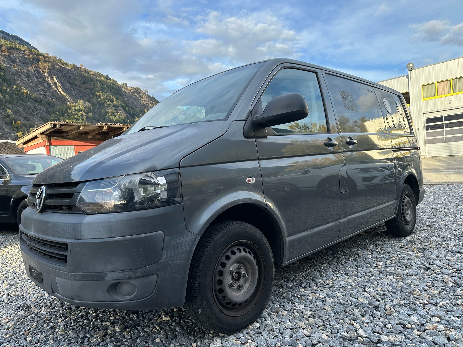 VW T5 2.0 TDI Champion 4Motion-image-1