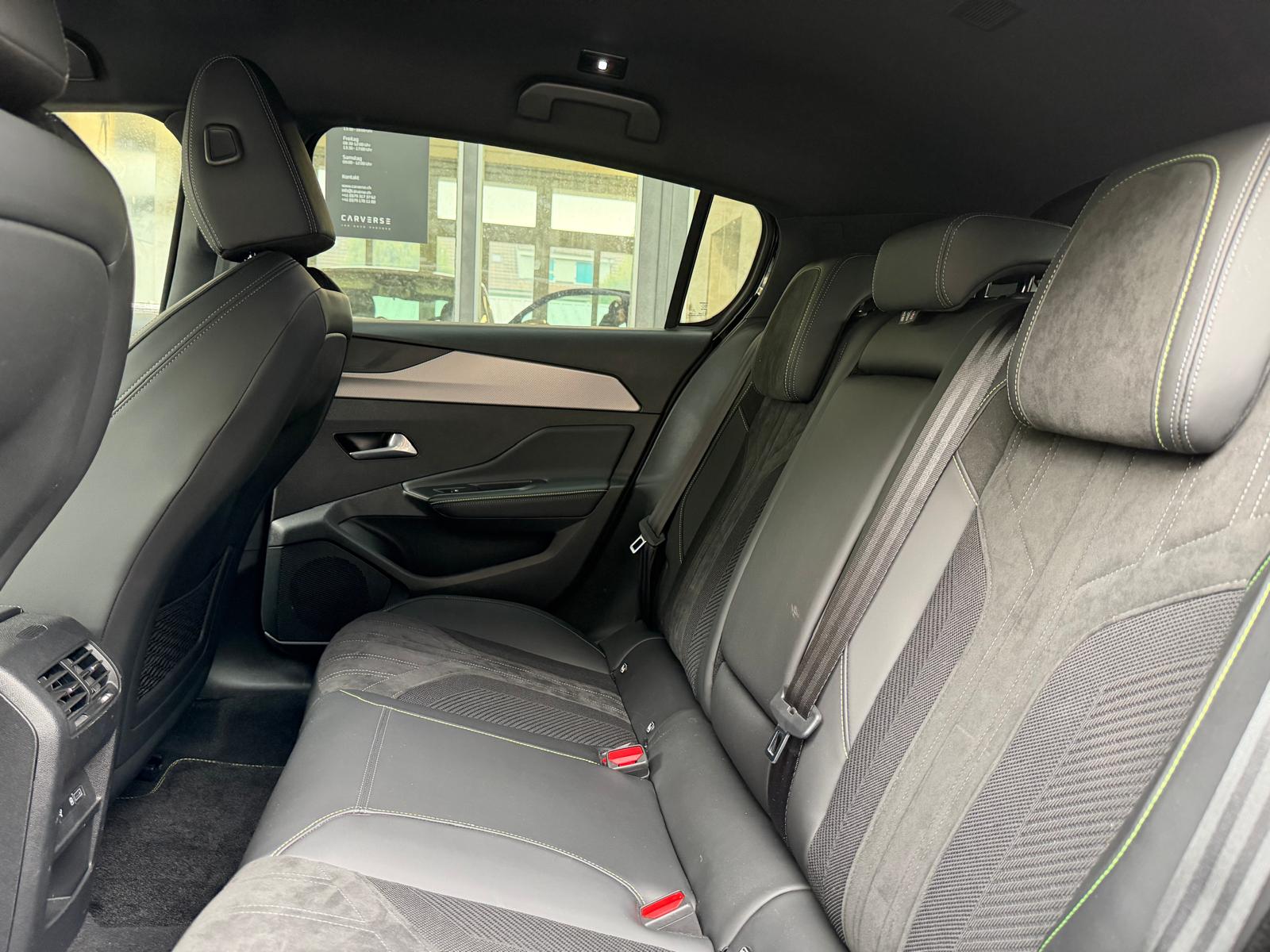 PEUGEOT 308 1.6 PHEV 180 GT-image-8