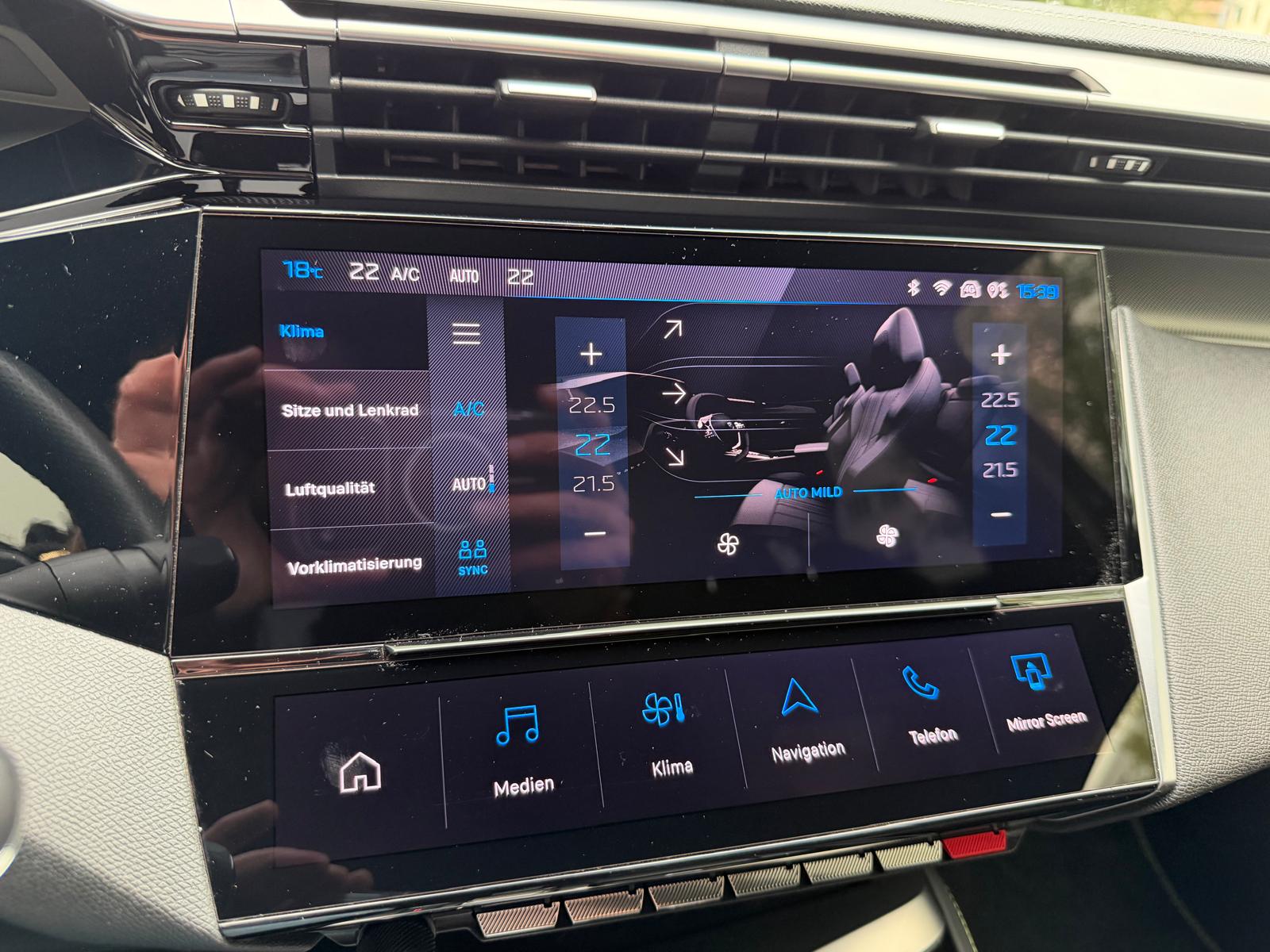 PEUGEOT 308 1.6 PHEV 180 GT-image-15