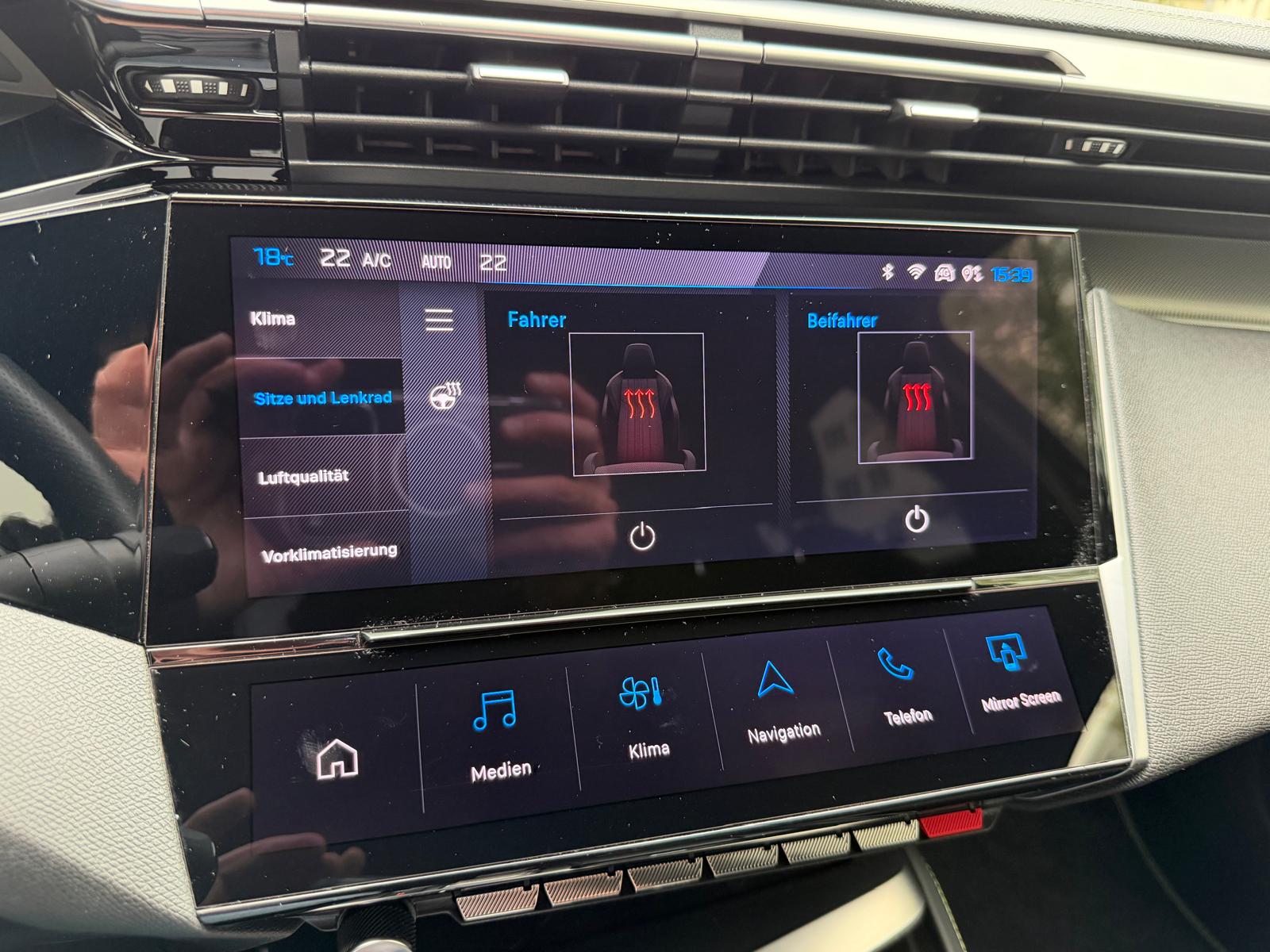 PEUGEOT 308 1.6 PHEV 180 GT-image-16