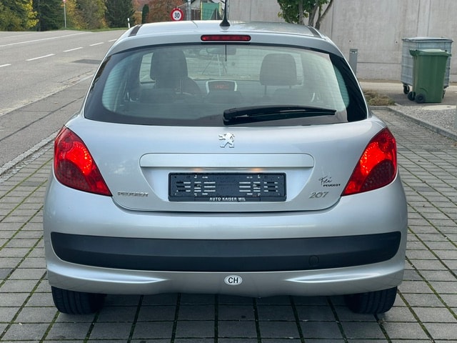 PEUGEOT 207 1.6 16V XS Automatic-image-7