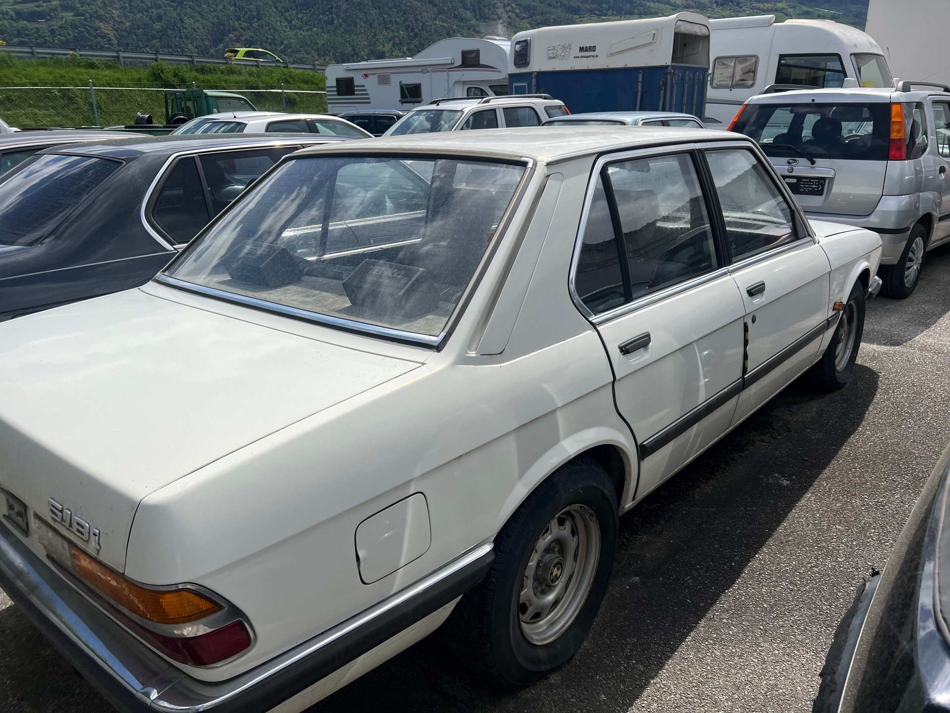BMW 518i-image-3