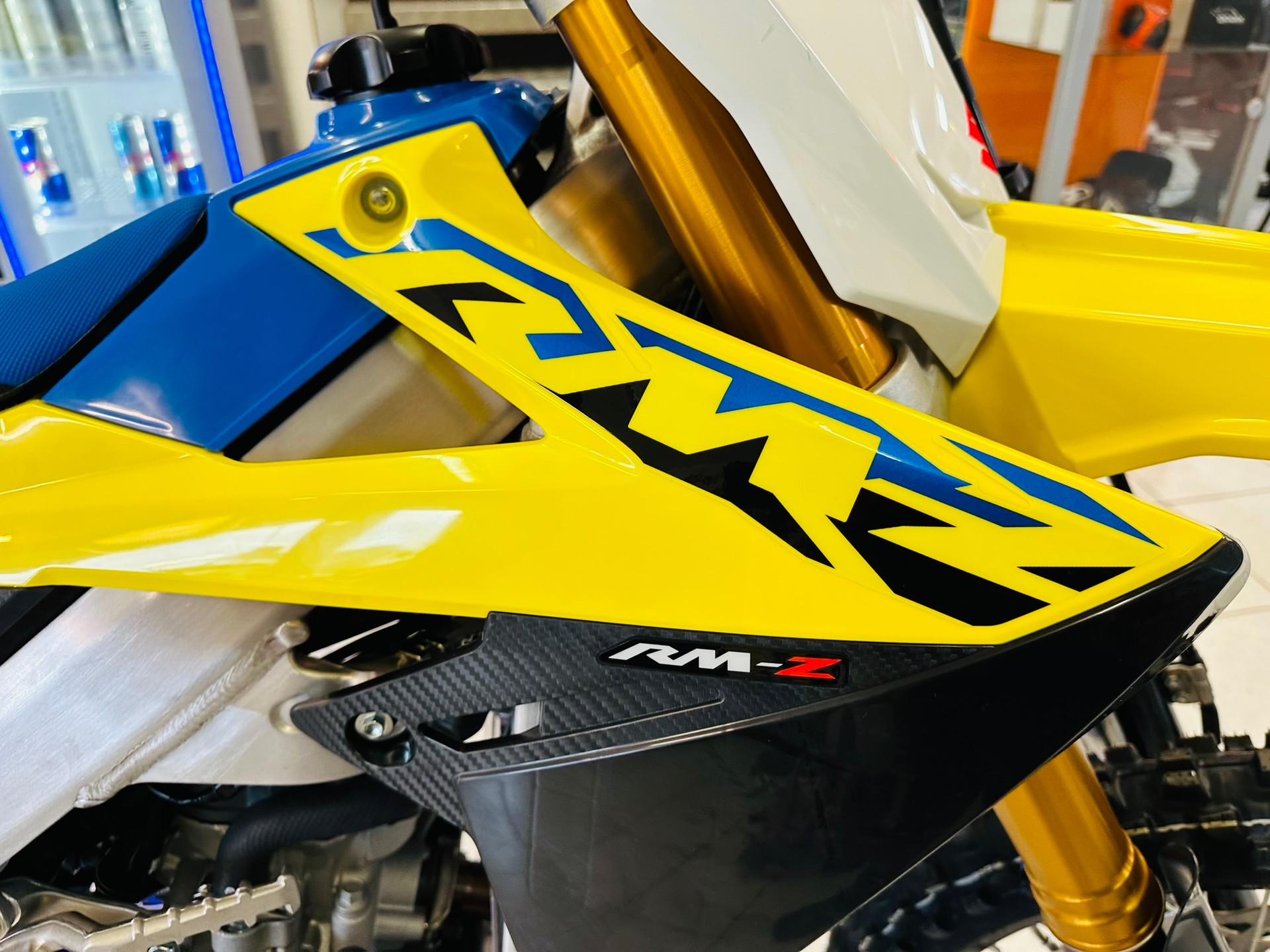 SUZUKI RM-Z 250-showroom-element-2