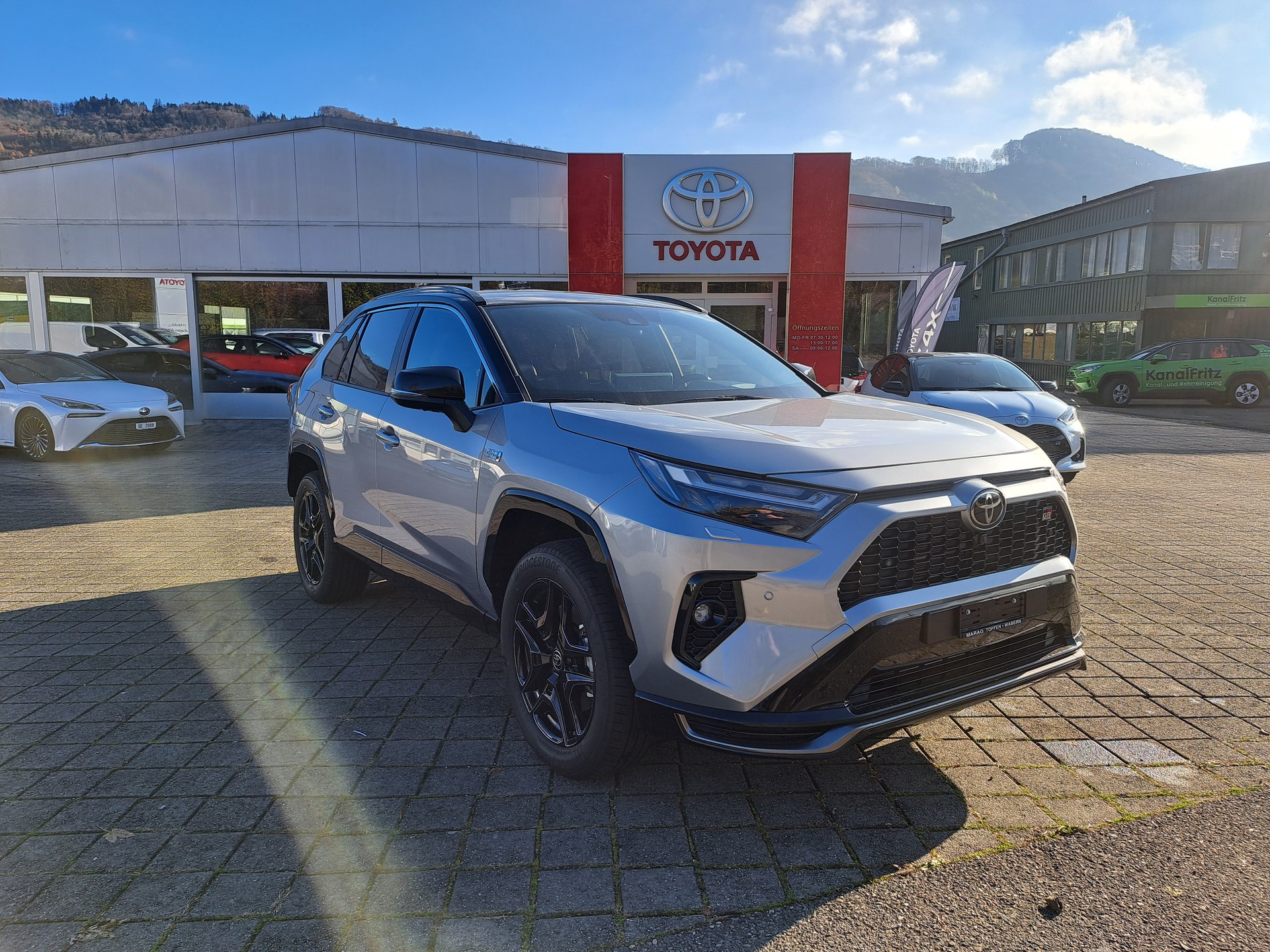 TOYOTA RAV-4 2.5 PHEV GR Sport e-CVT 4WD-image-2