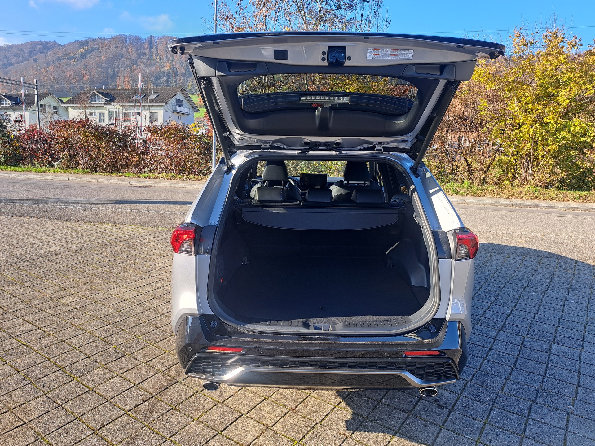 TOYOTA RAV-4 2.5 PHEV GR Sport e-CVT 4WD-image-8